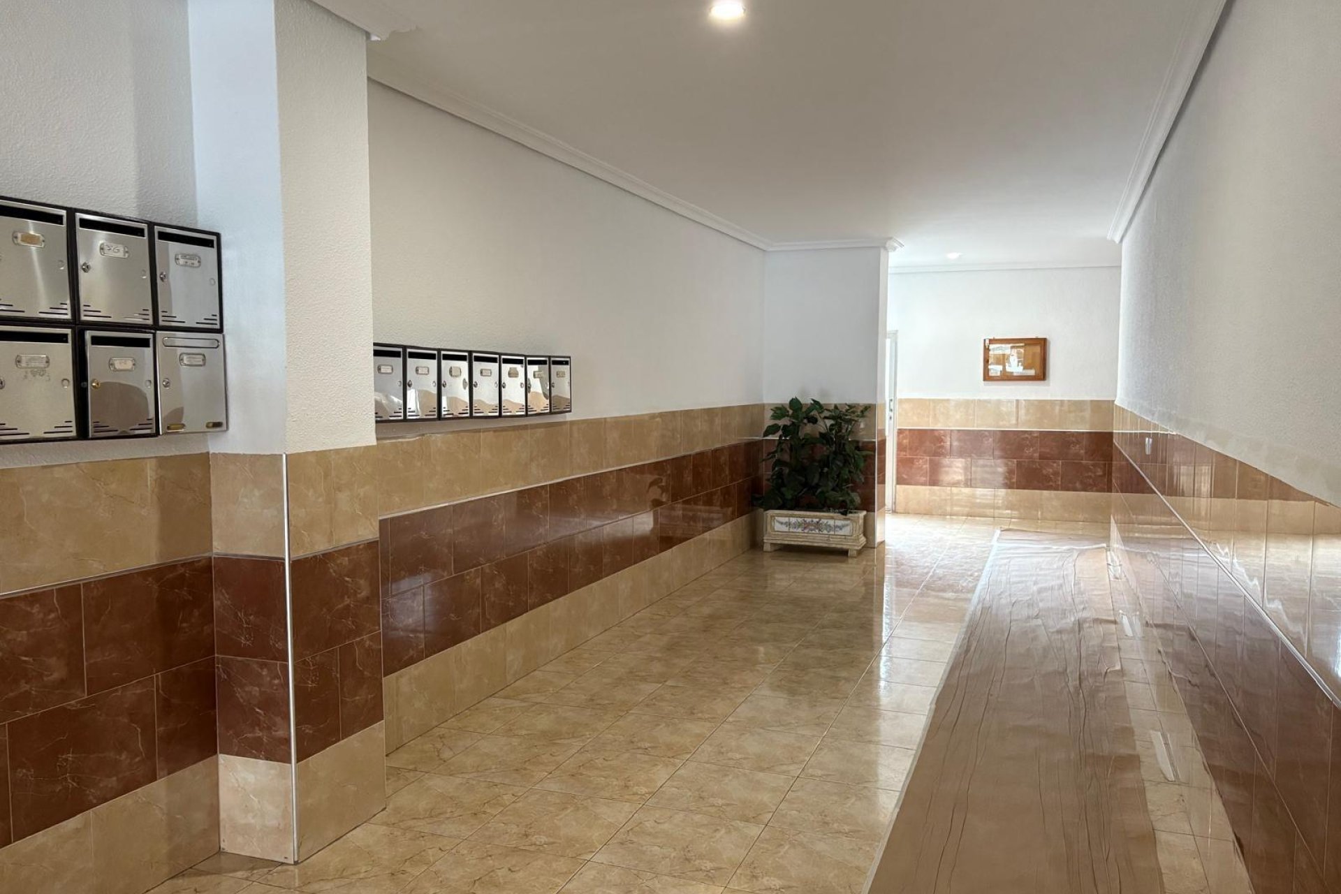 Resale - Apartment - Torrevieja - Acequion