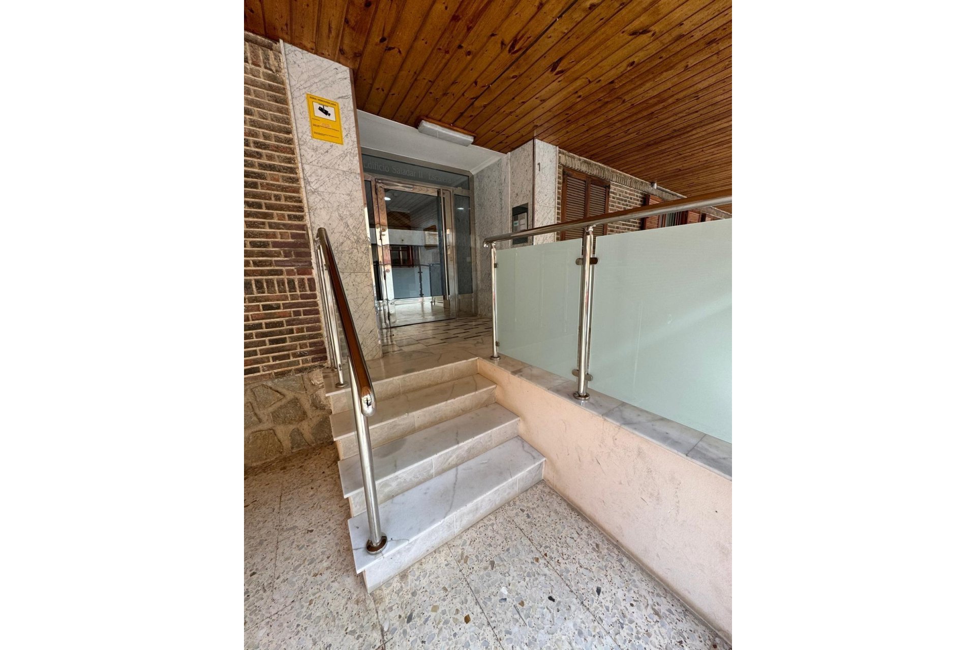 Resale - Apartment - Torrevieja - Acequion