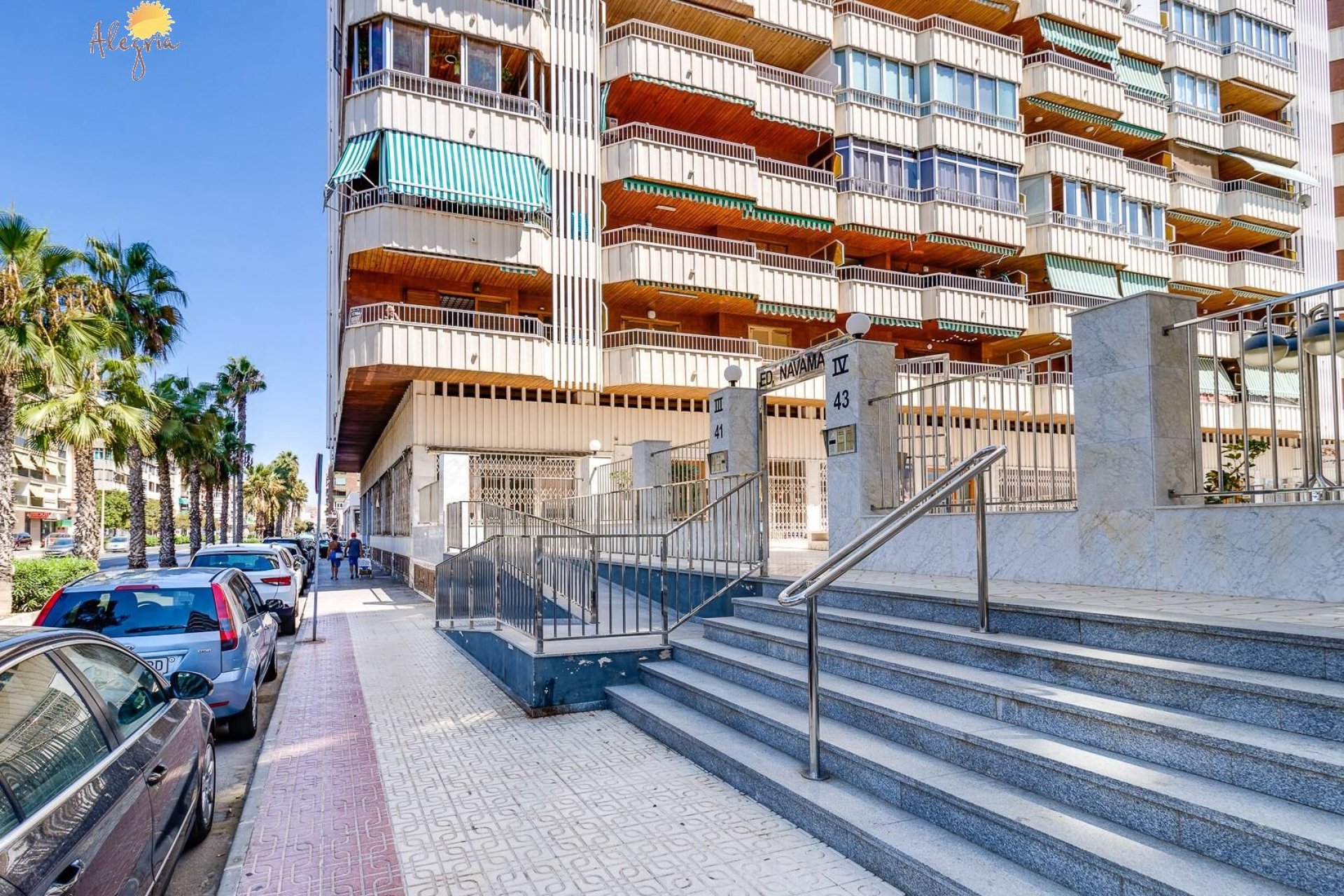 Resale - Apartment - Torrevieja - Acequion