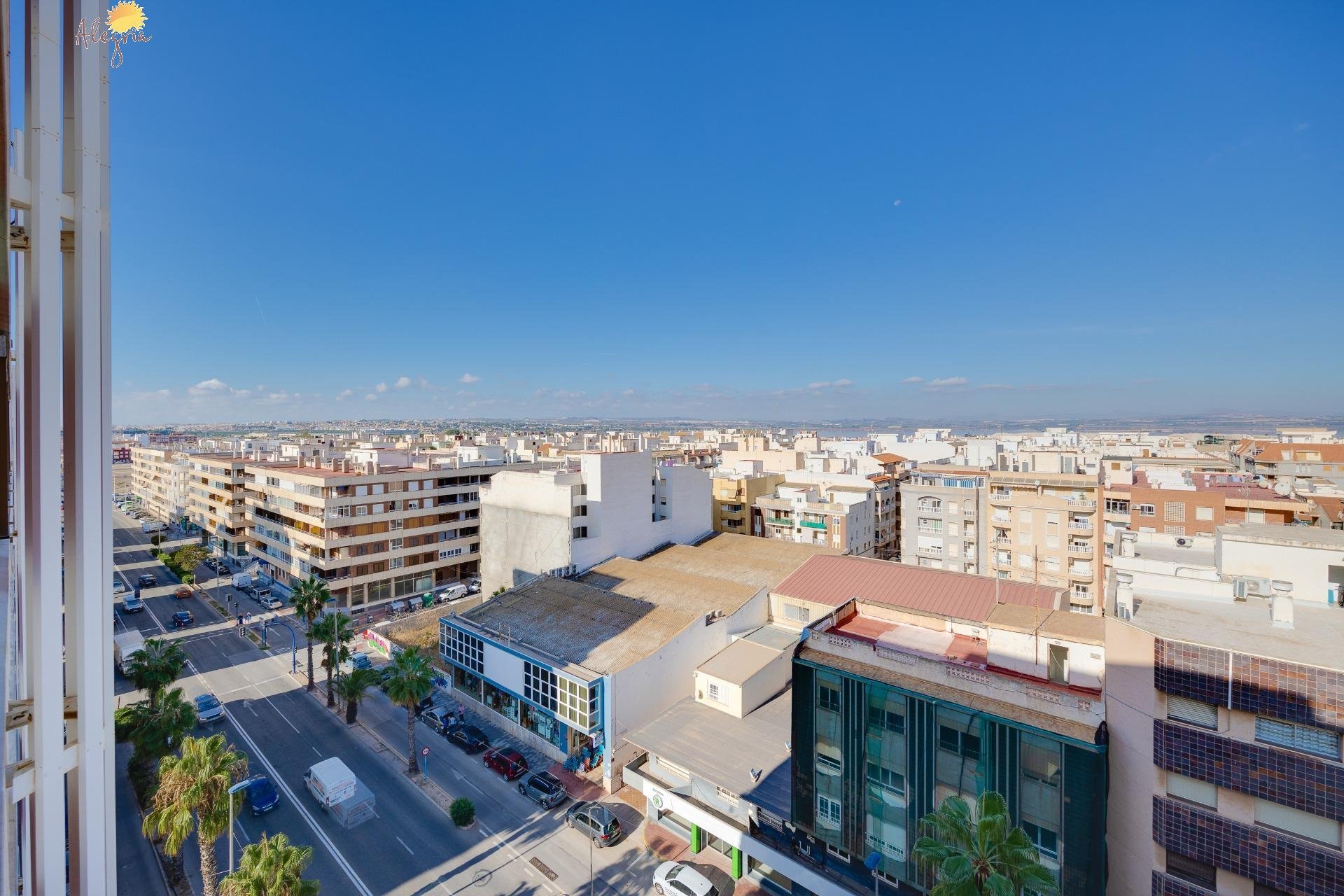 Resale - Apartment - Torrevieja - Acequion