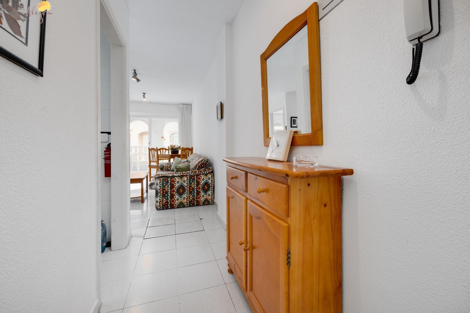 Resale - Apartment - Torrevieja - Acequion