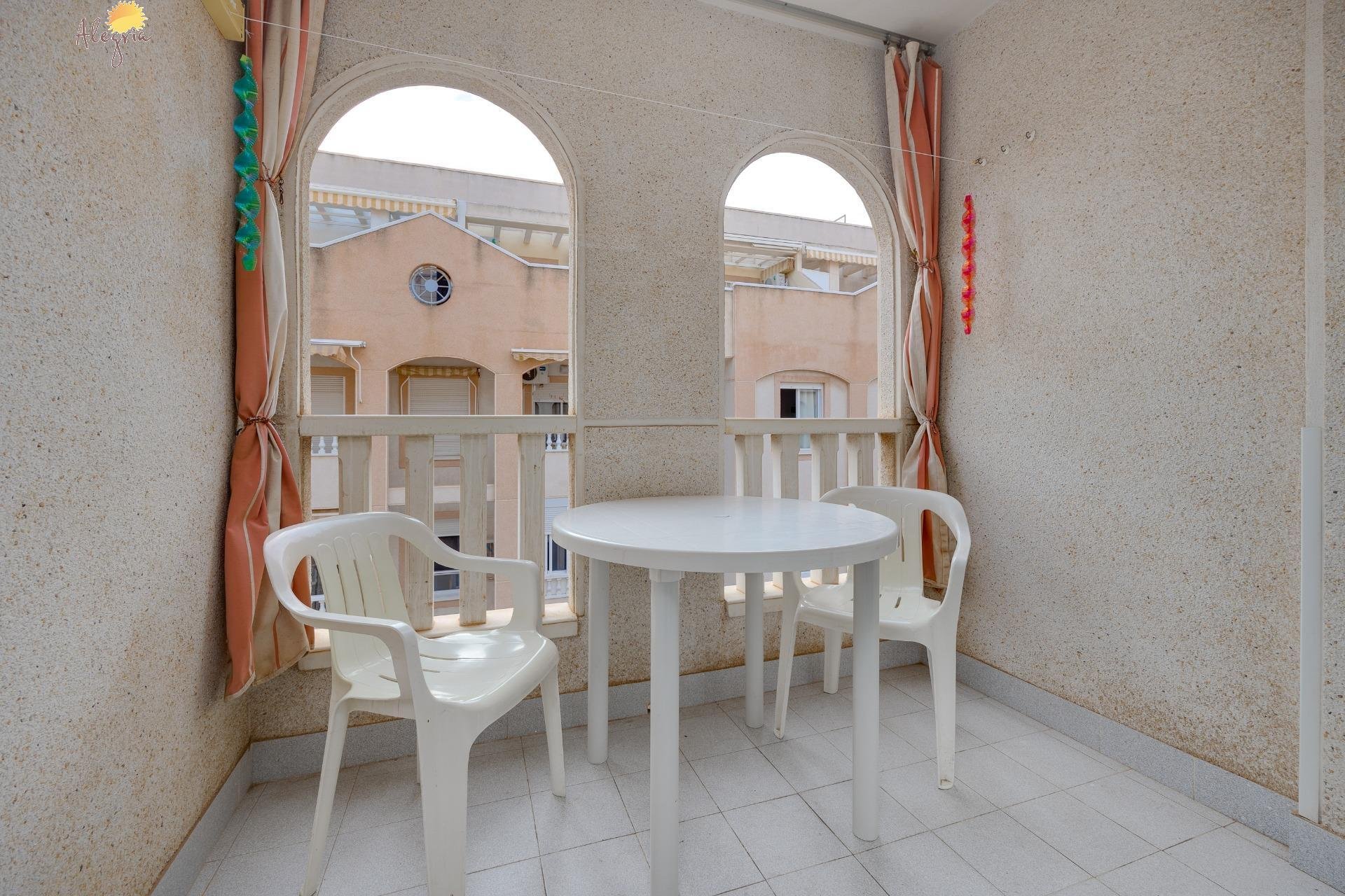 Resale - Apartment - Torrevieja - Acequion