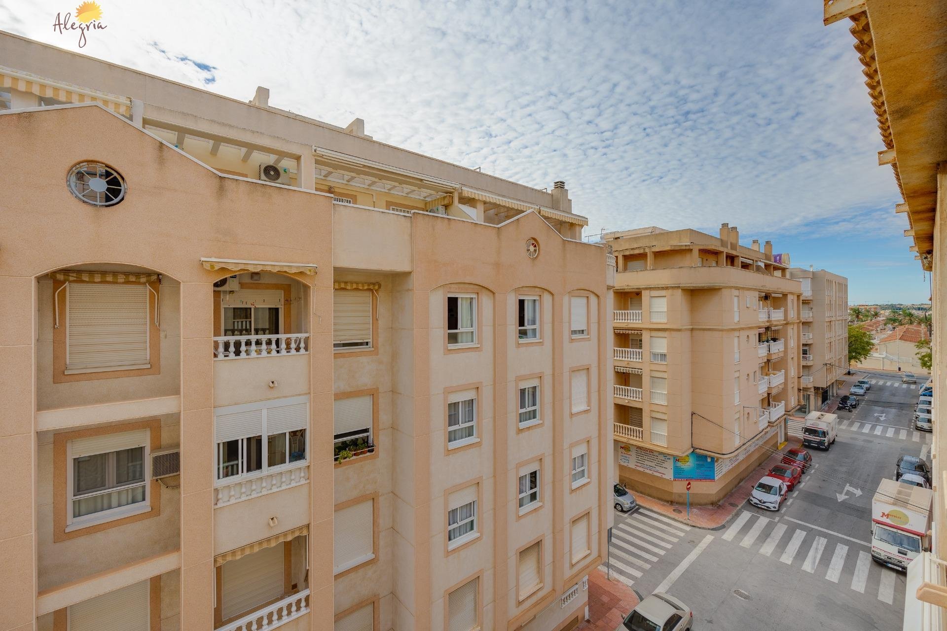 Resale - Apartment - Torrevieja - Acequion