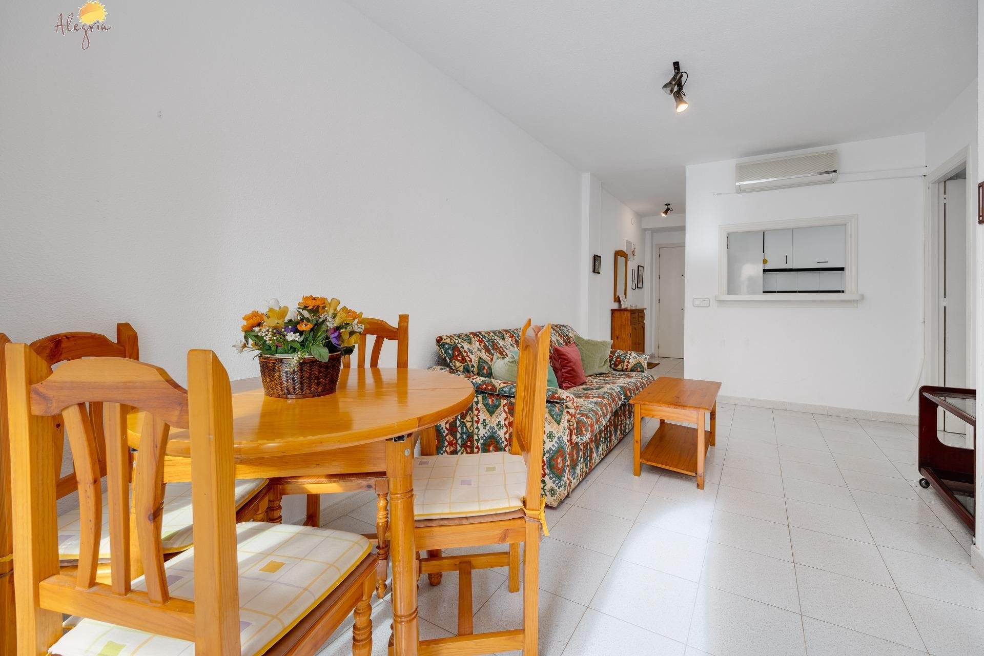 Resale - Apartment - Torrevieja - Acequion