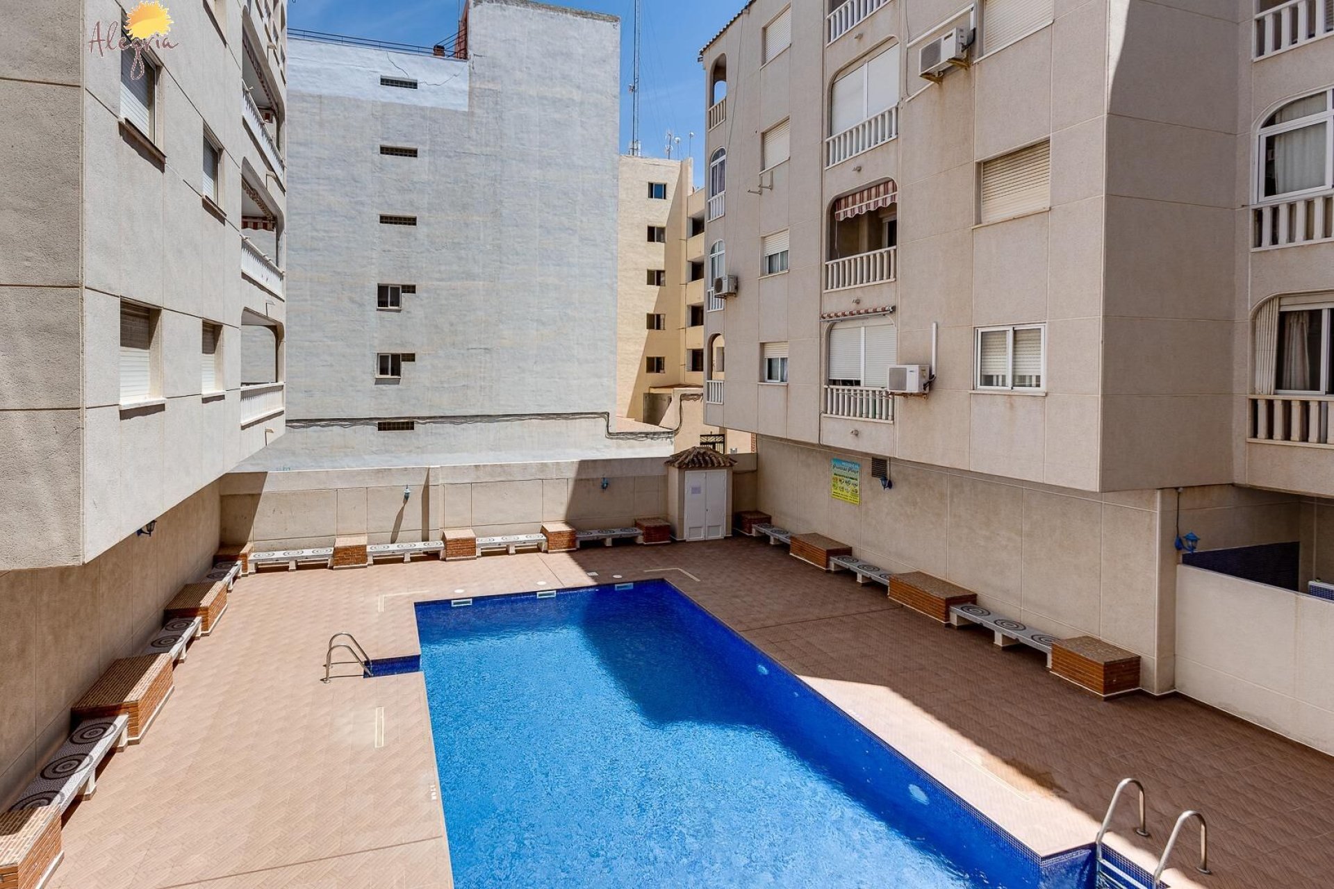 Resale - Apartment - Torrevieja - Acequion