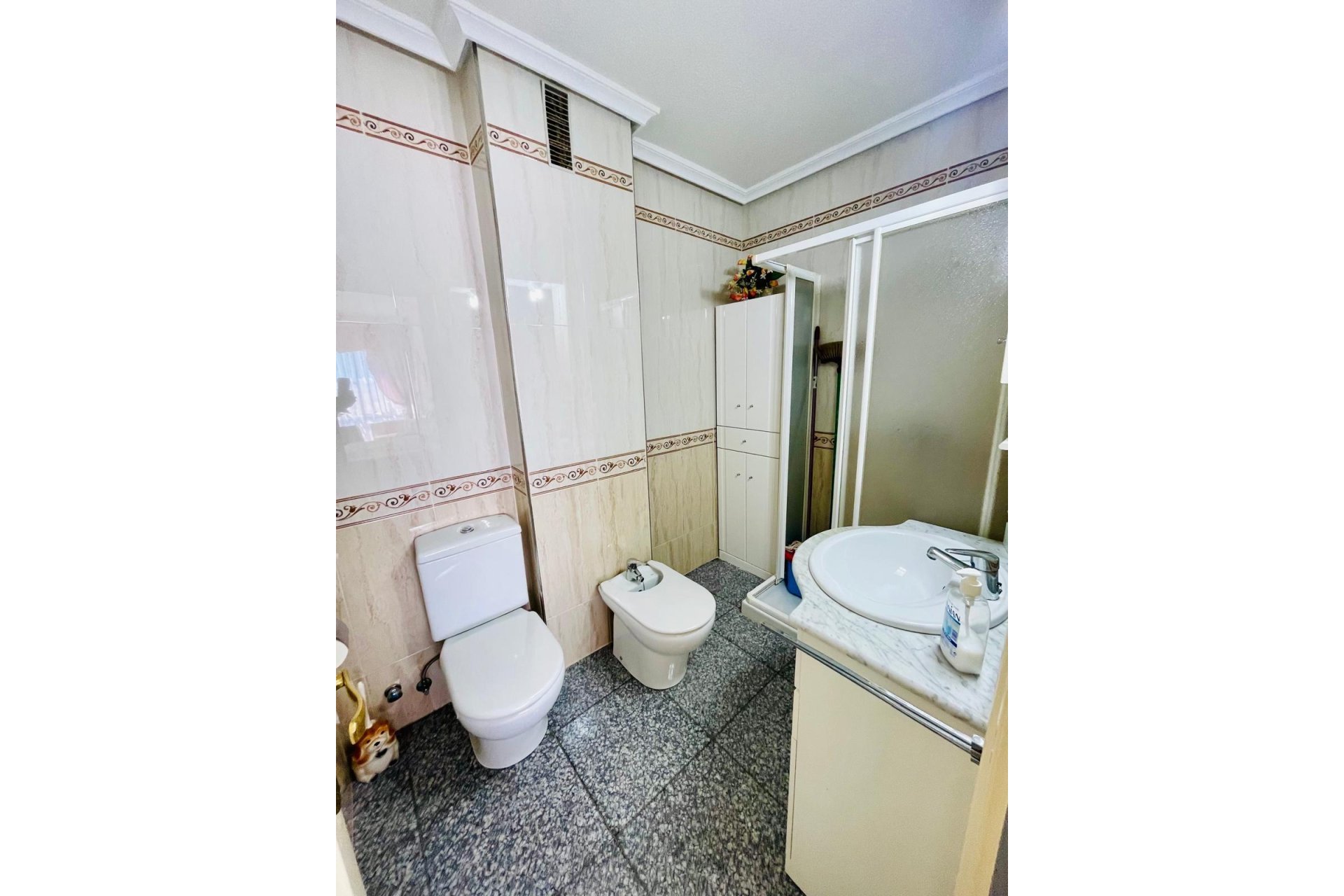 Resale - Apartment - Torrevieja - Acequion