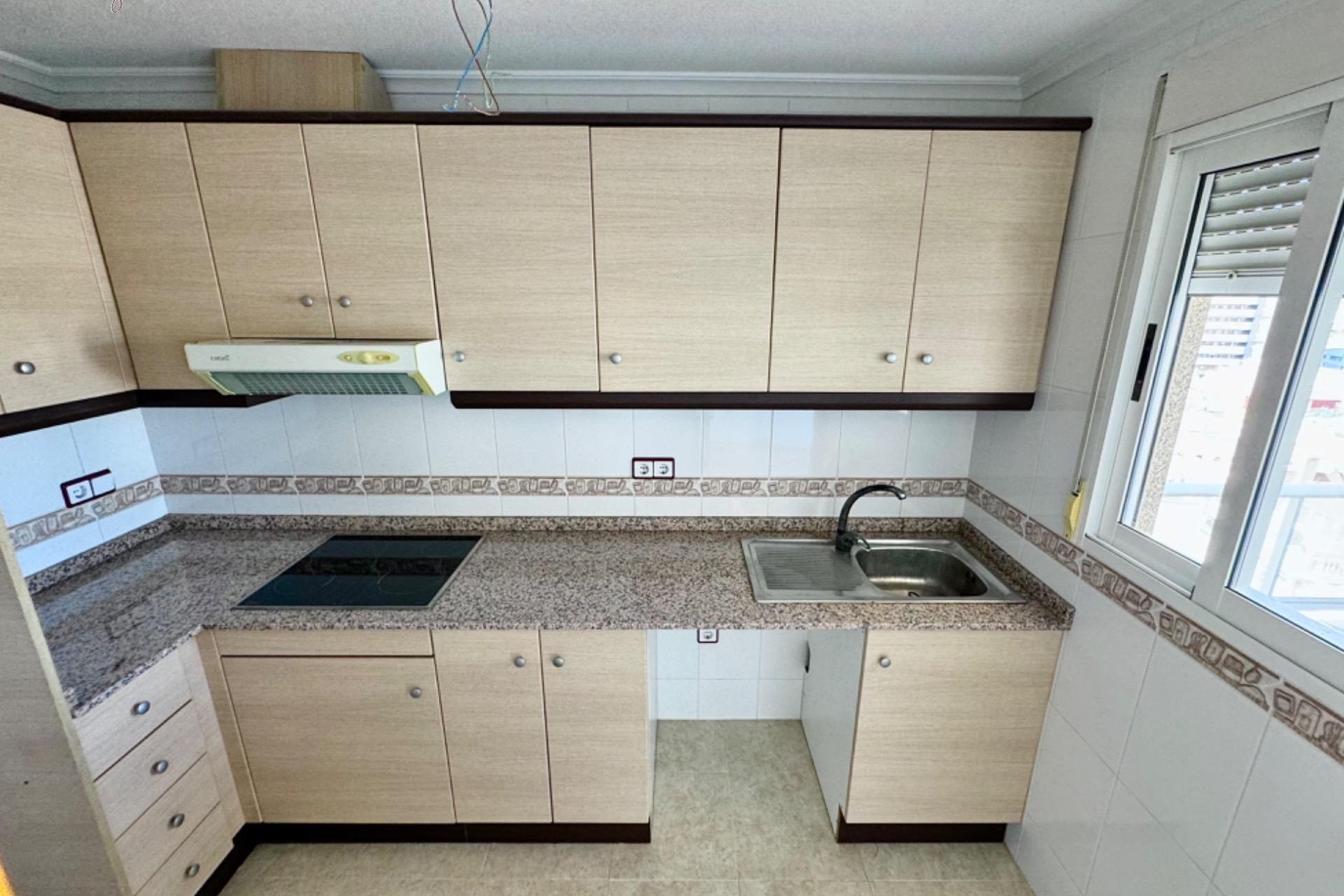 Resale - Apartment - Torrevieja - Aguas nuevas 1