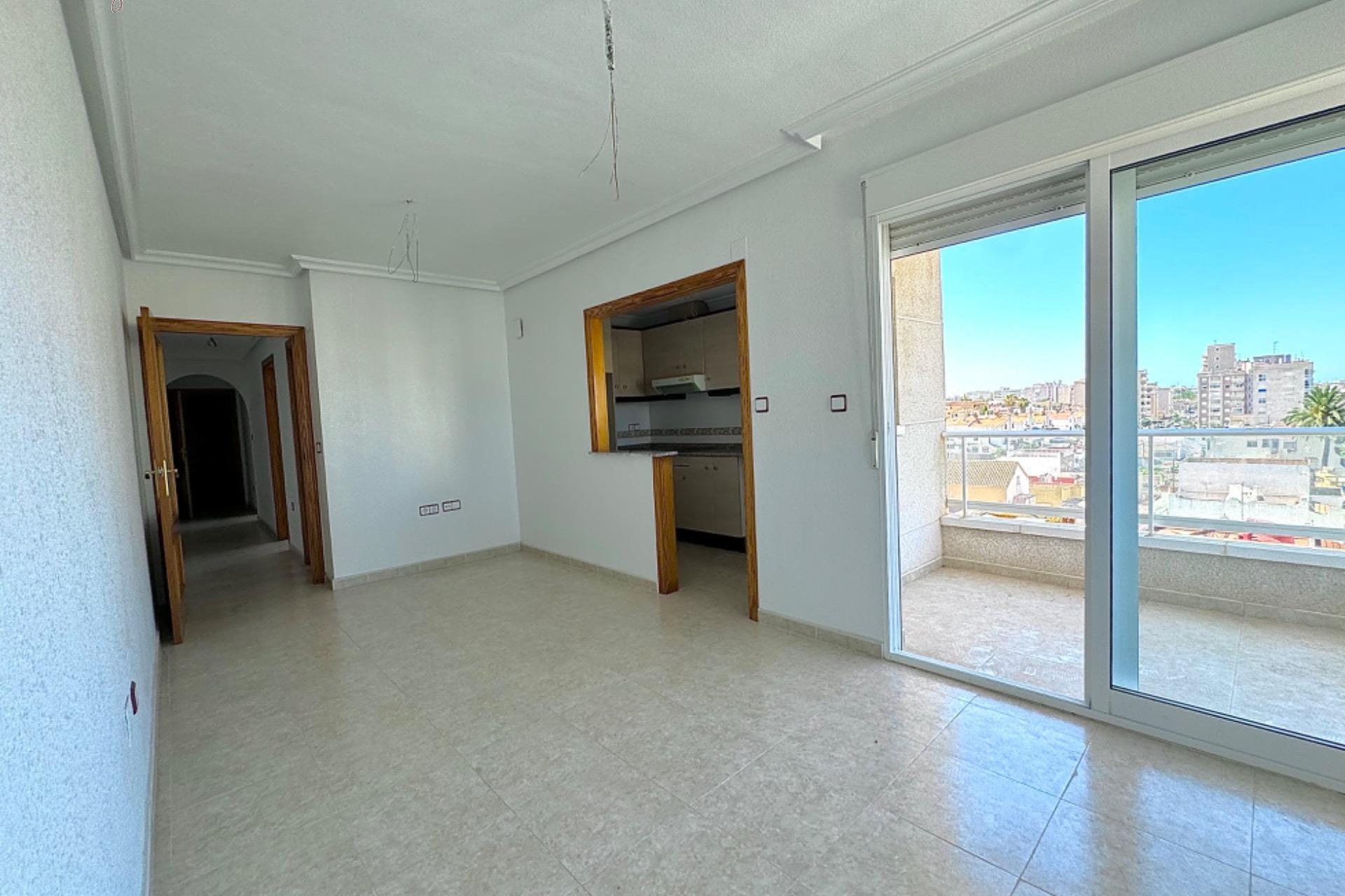 Resale - Apartment - Torrevieja - Aguas nuevas 1