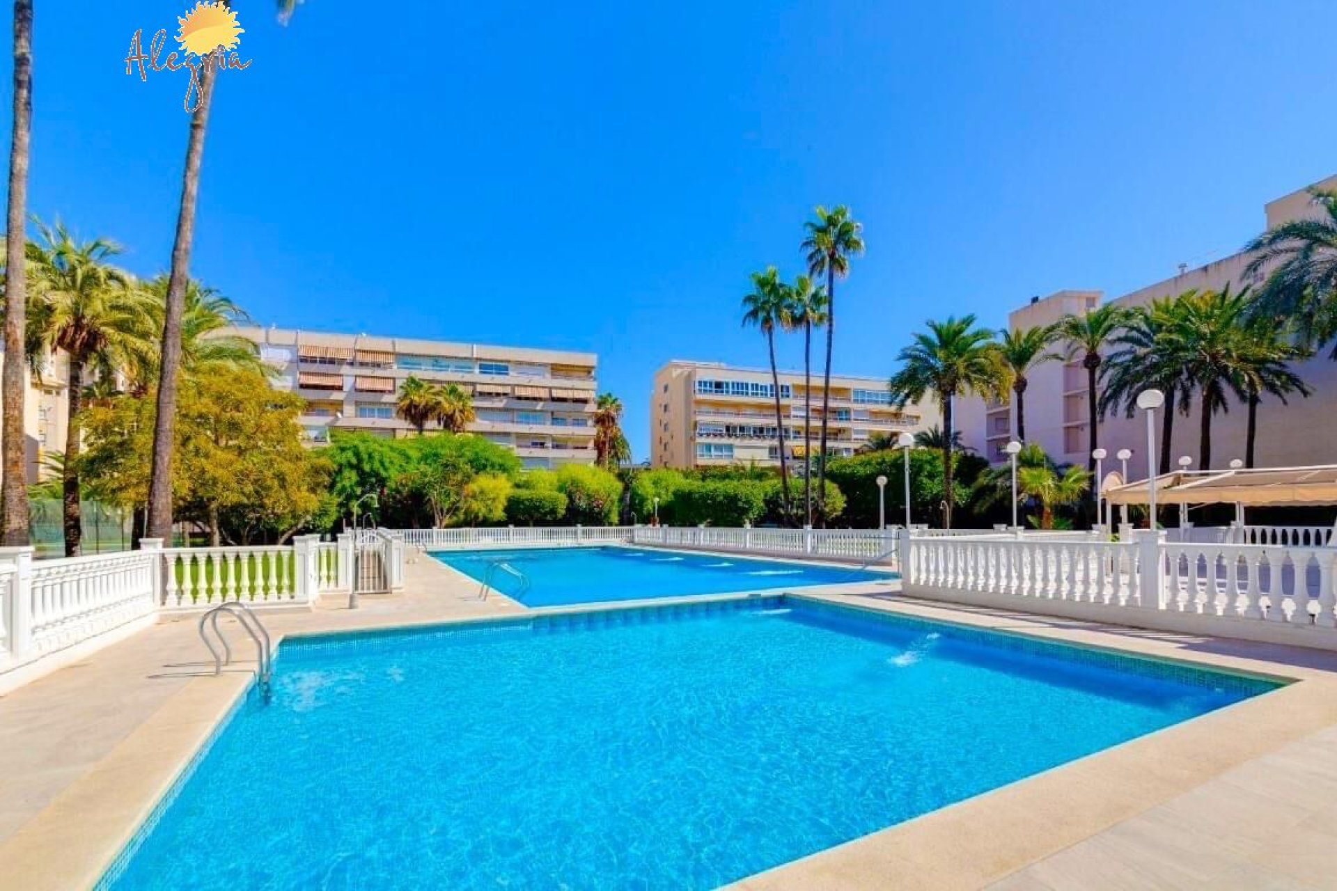 Resale - Apartment - Torrevieja - Aldea del mar