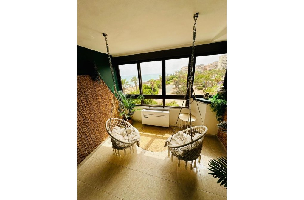 Resale - Apartment - Torrevieja - Cabo cervera