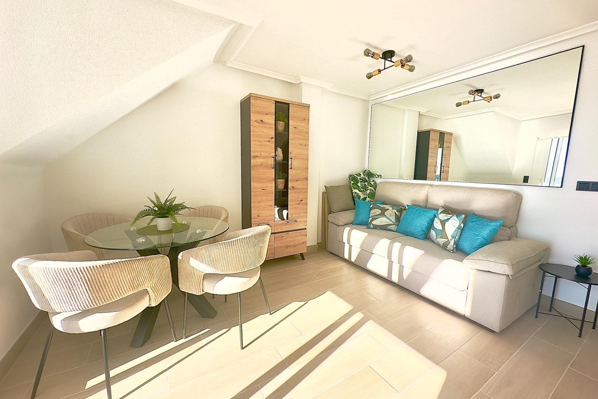 Resale - Apartment - Torrevieja - Cabo cervera