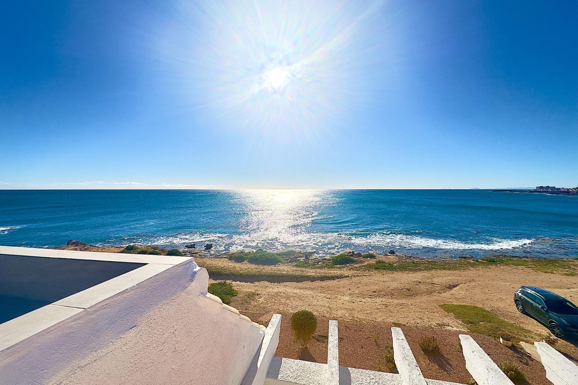 Resale - Apartment - Torrevieja - Cabo cervera