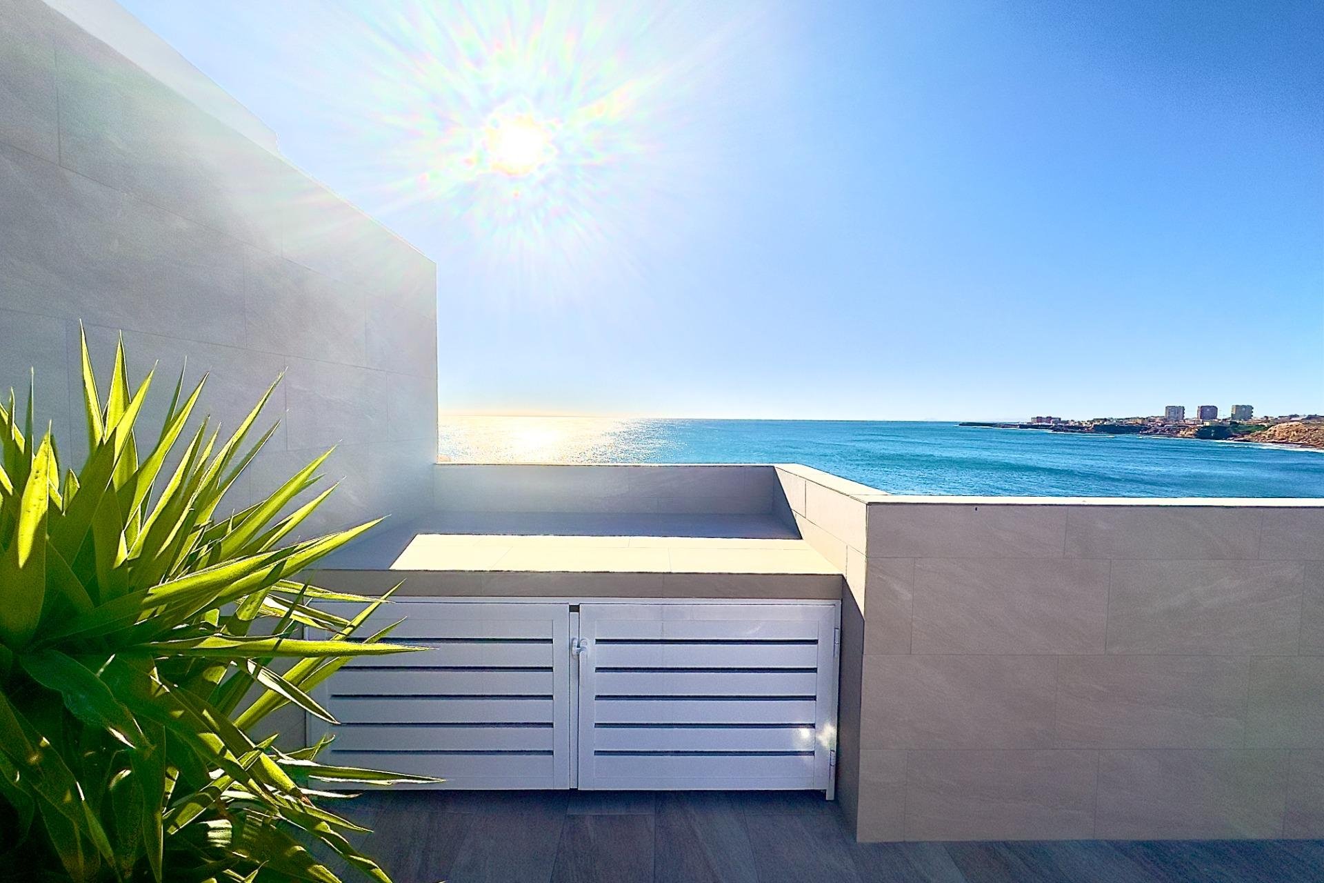 Resale - Apartment - Torrevieja - Cabo cervera