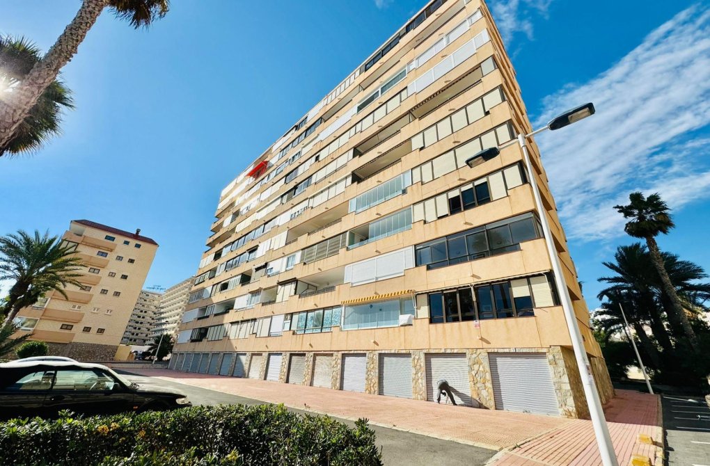 Resale - Apartment - Torrevieja - Cabo cervera