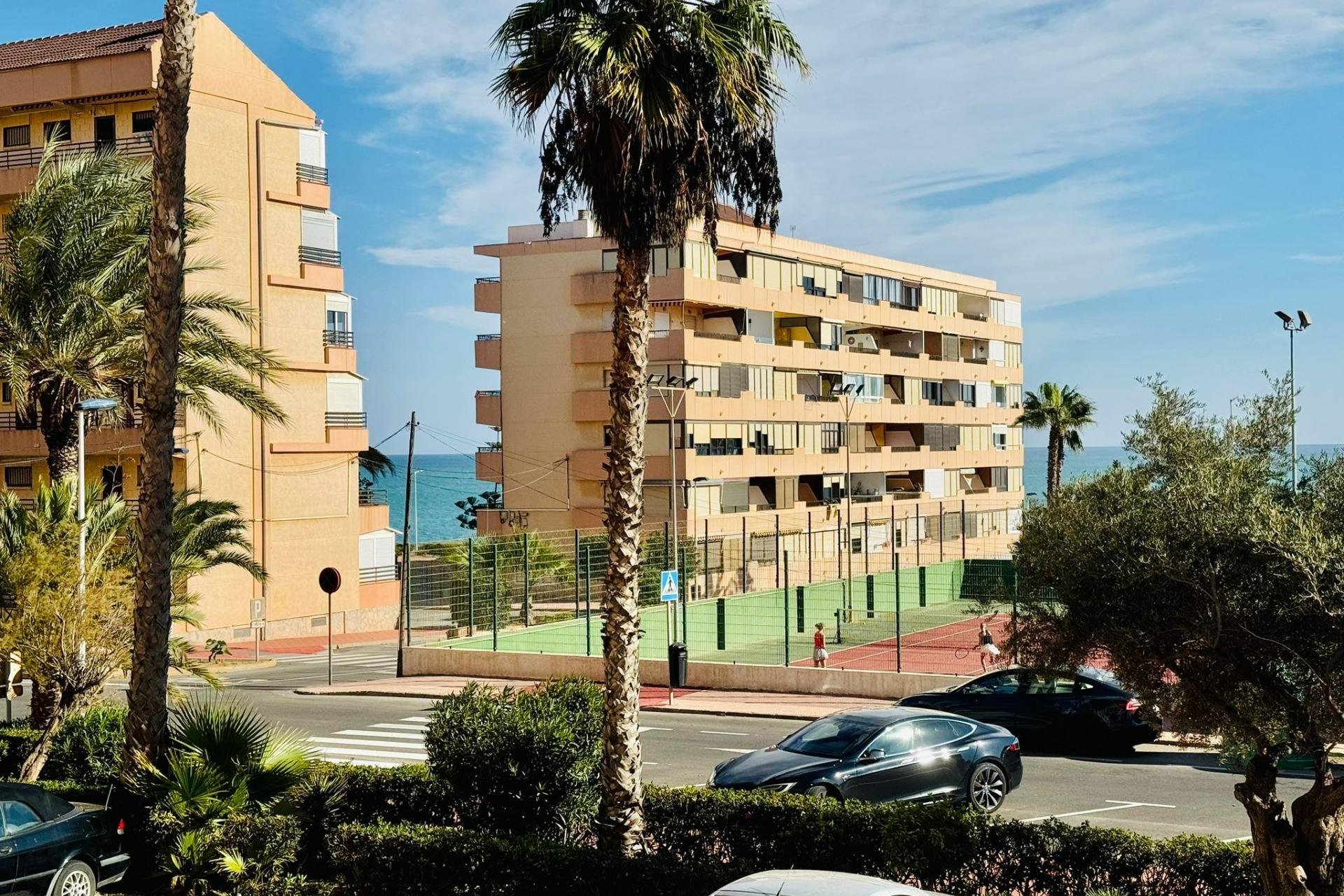 Resale - Apartment - Torrevieja - Cabo cervera