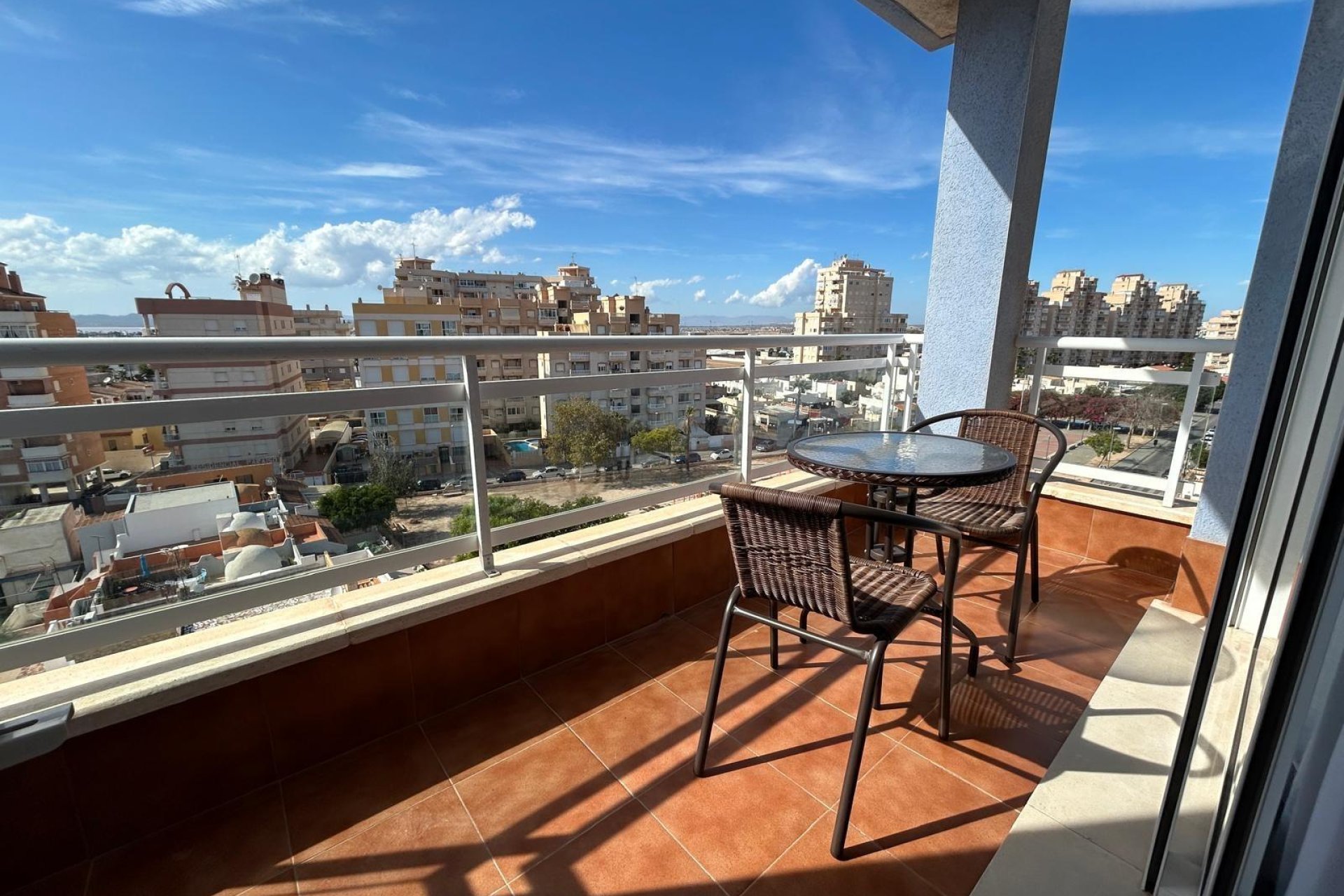 Resale - Apartment - Torrevieja - Calas blanca