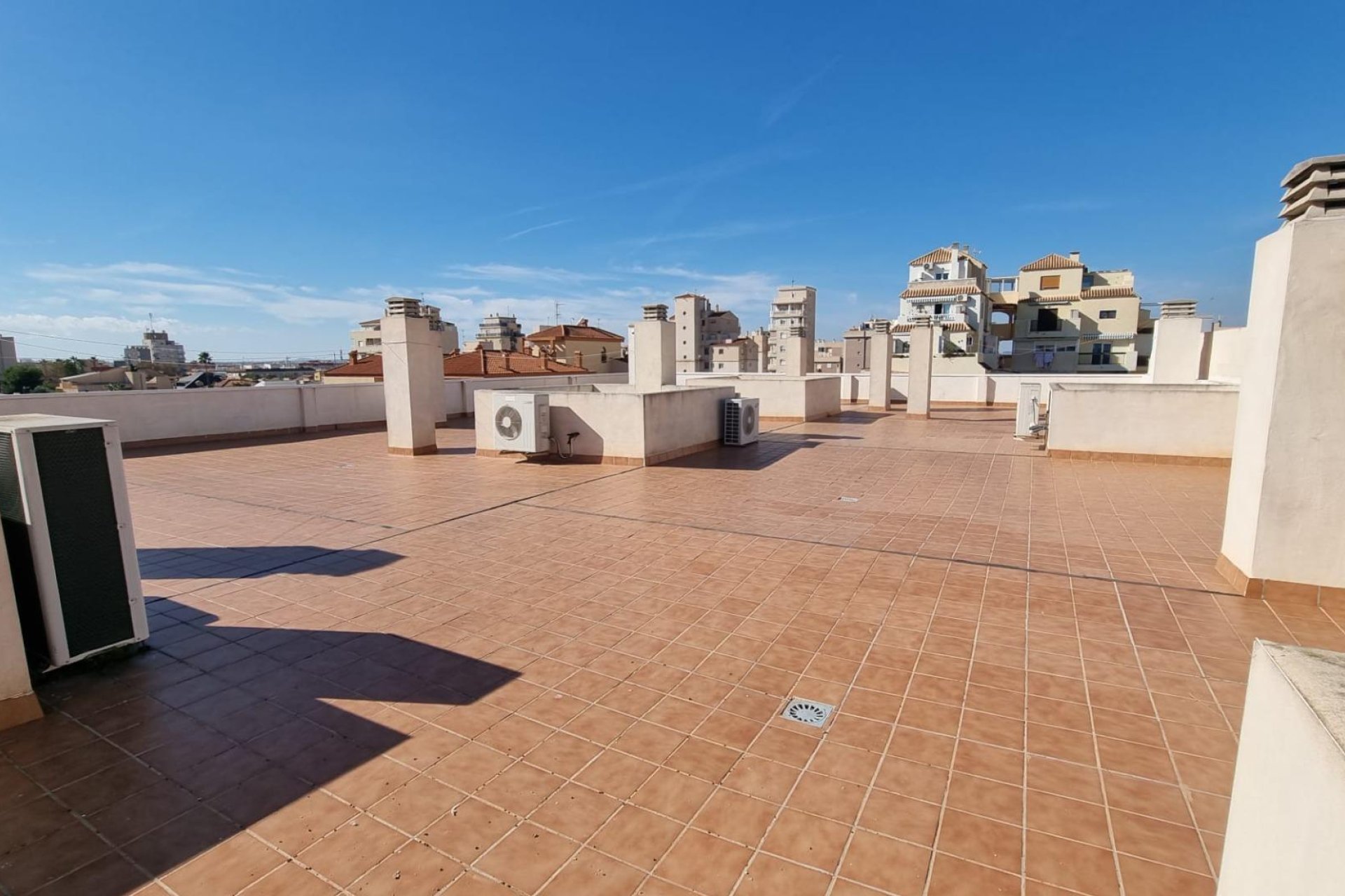 Resale - Apartment - Torrevieja - Calas blanca