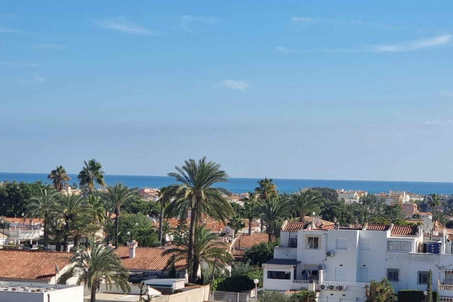 Resale - Apartment - Torrevieja - Calas blanca