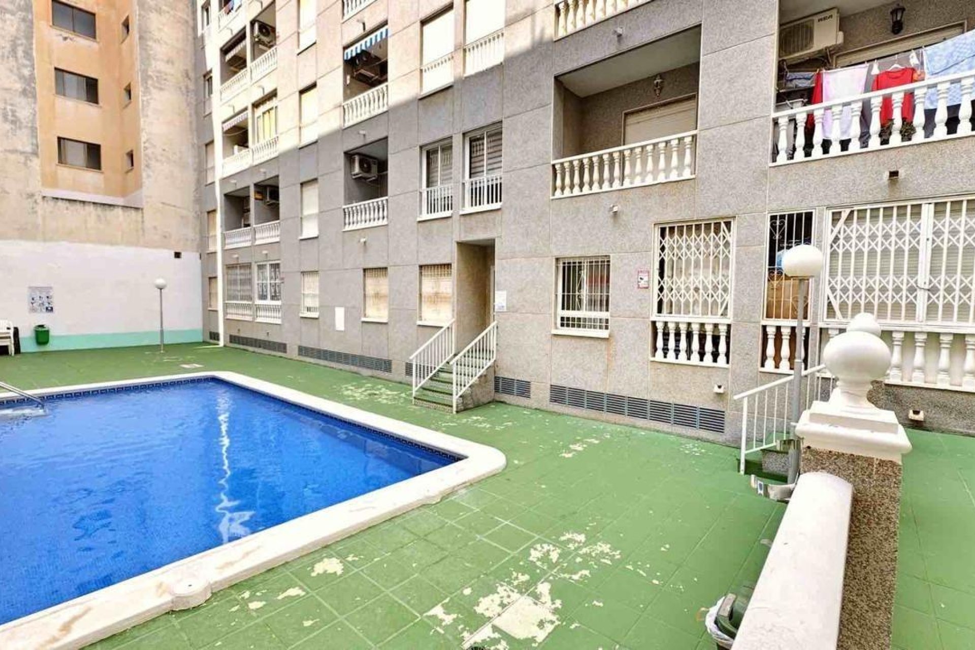 Resale - Apartment - Torrevieja - Centro
