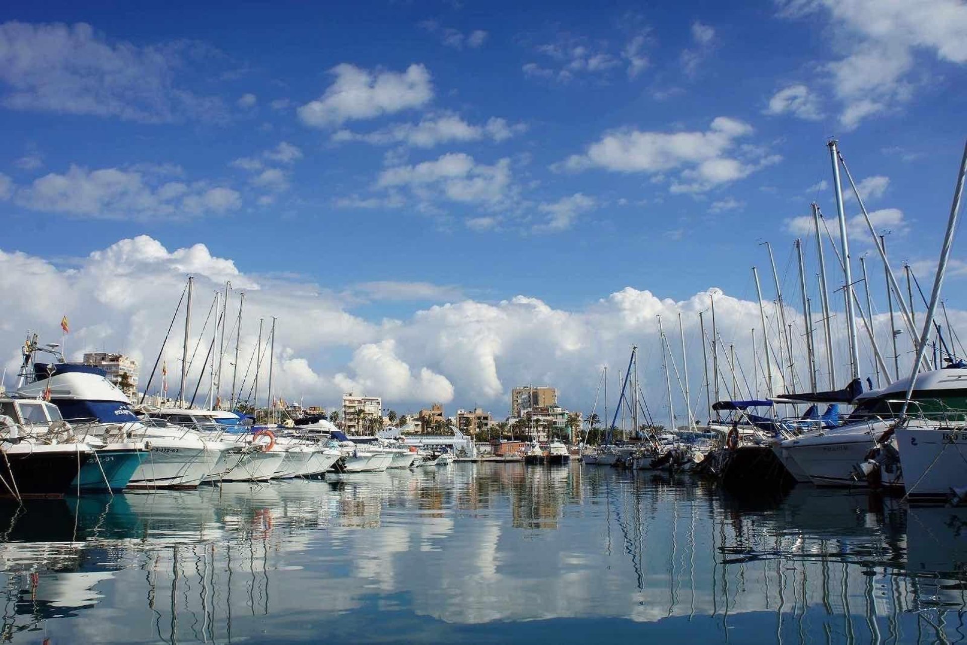 Resale - Apartment - Torrevieja - Centro