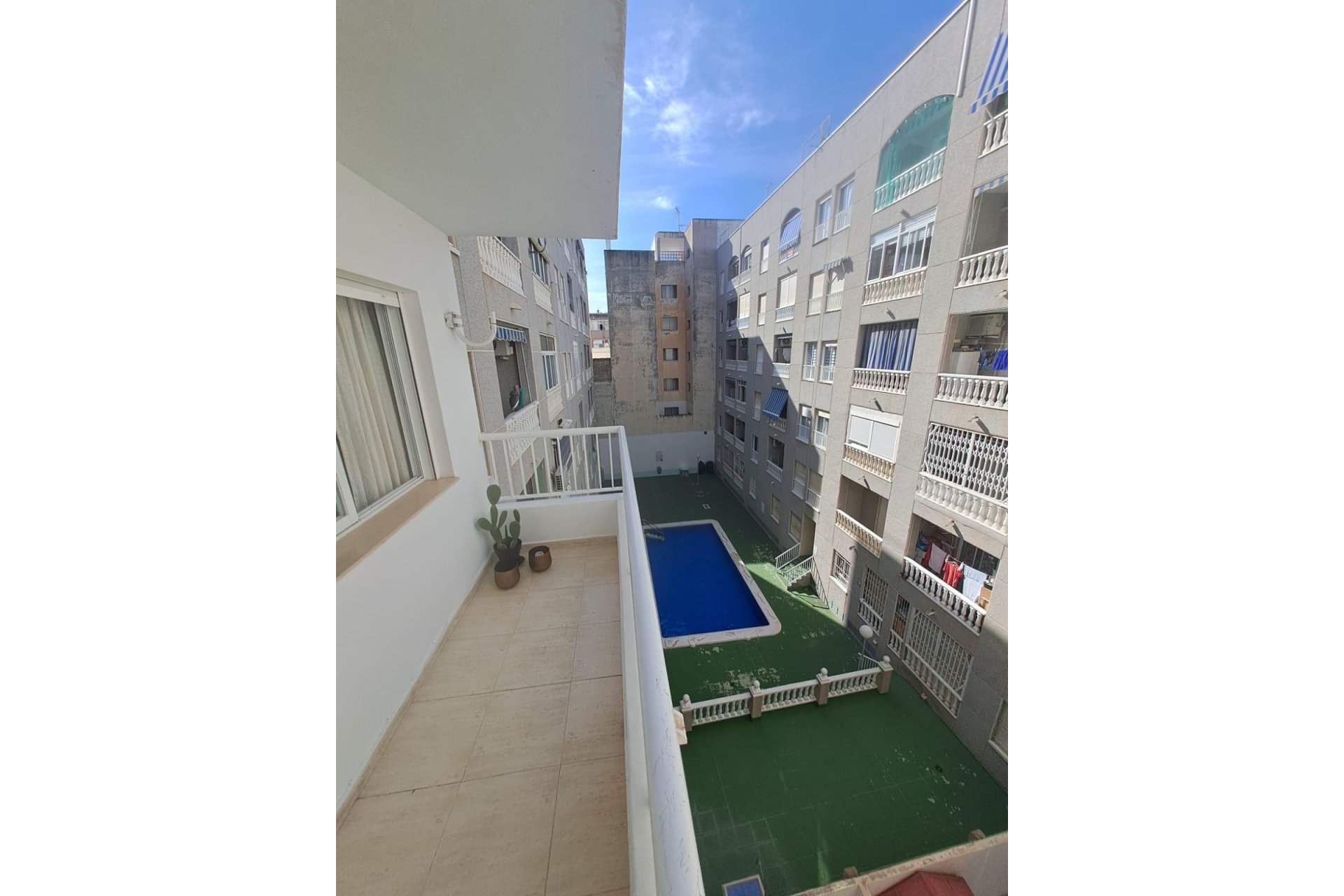 Resale - Apartment - Torrevieja - Centro