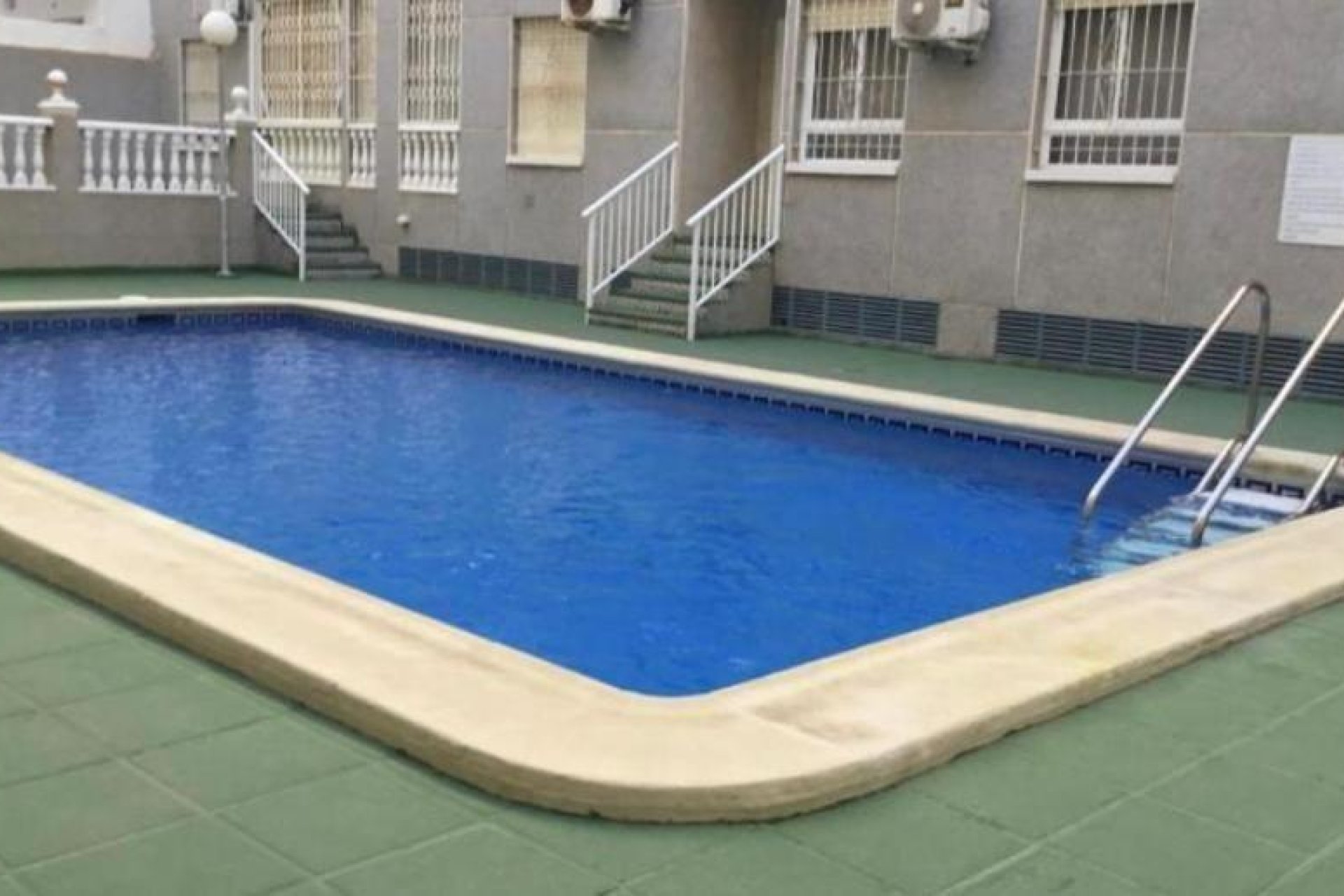 Resale - Apartment - Torrevieja - Centro