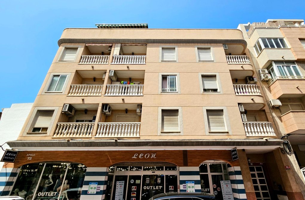 Resale - Apartment - Torrevieja - Centro