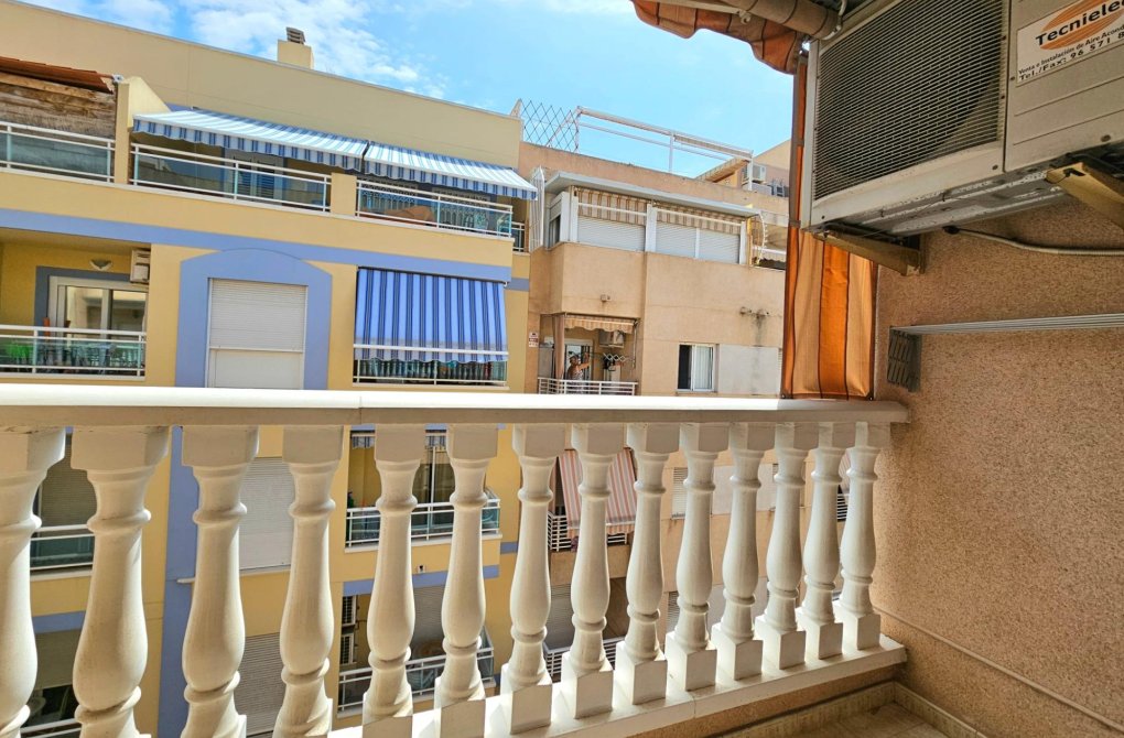 Resale - Apartment - Torrevieja - Centro