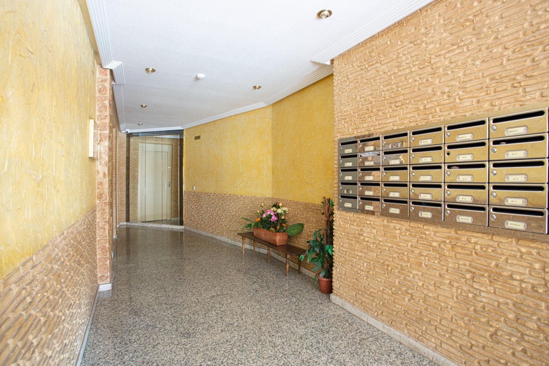 Resale - Apartment - Torrevieja - Centro