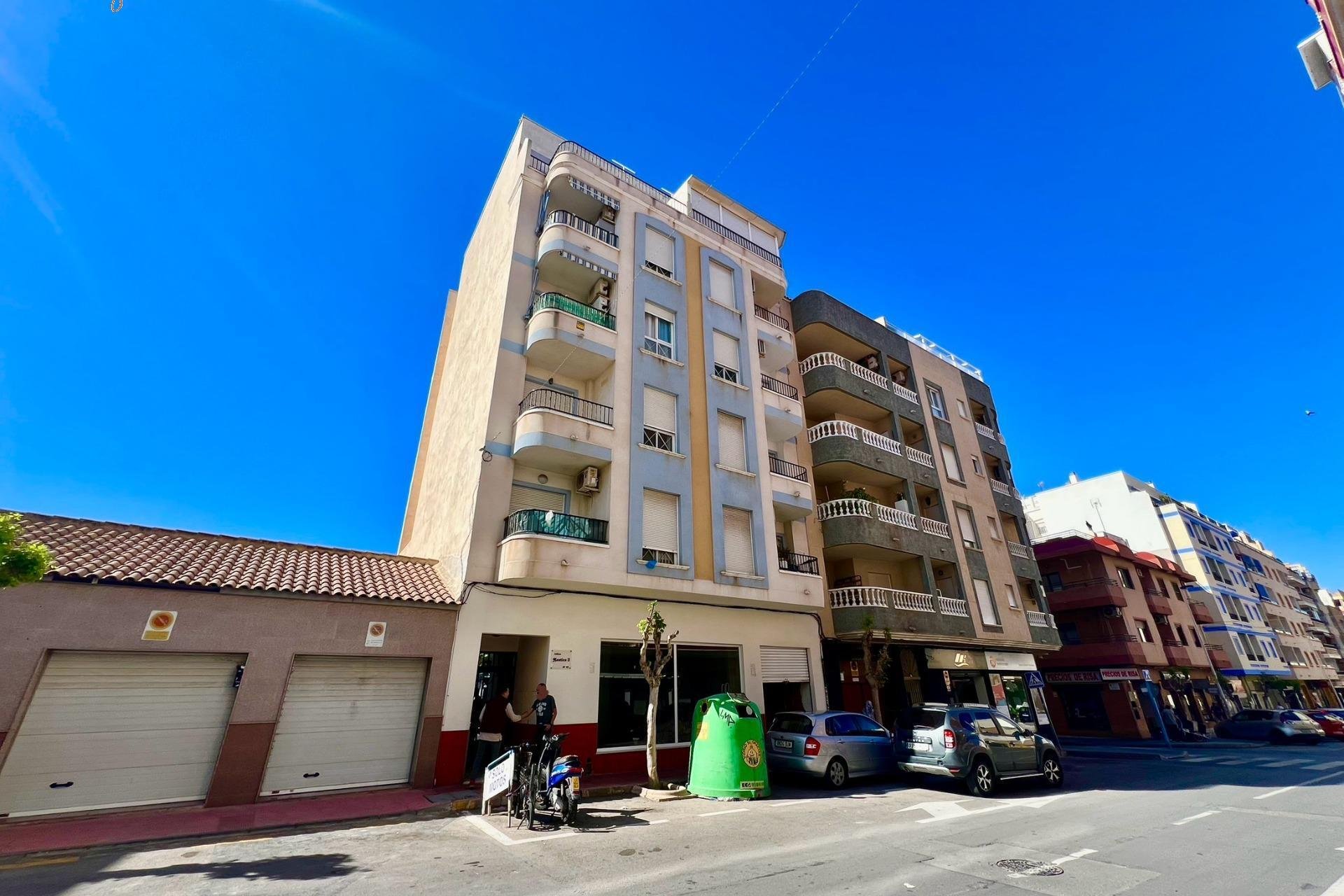 Resale - Apartment - Torrevieja - Centro