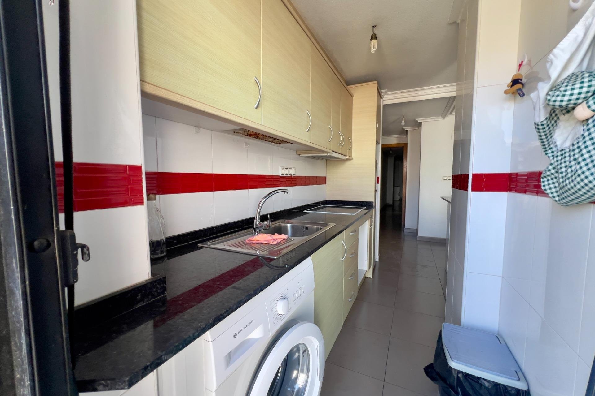 Resale - Apartment - Torrevieja - Centro