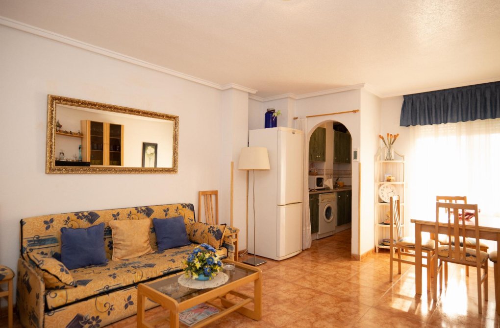 Resale - Apartment - Torrevieja - Centro