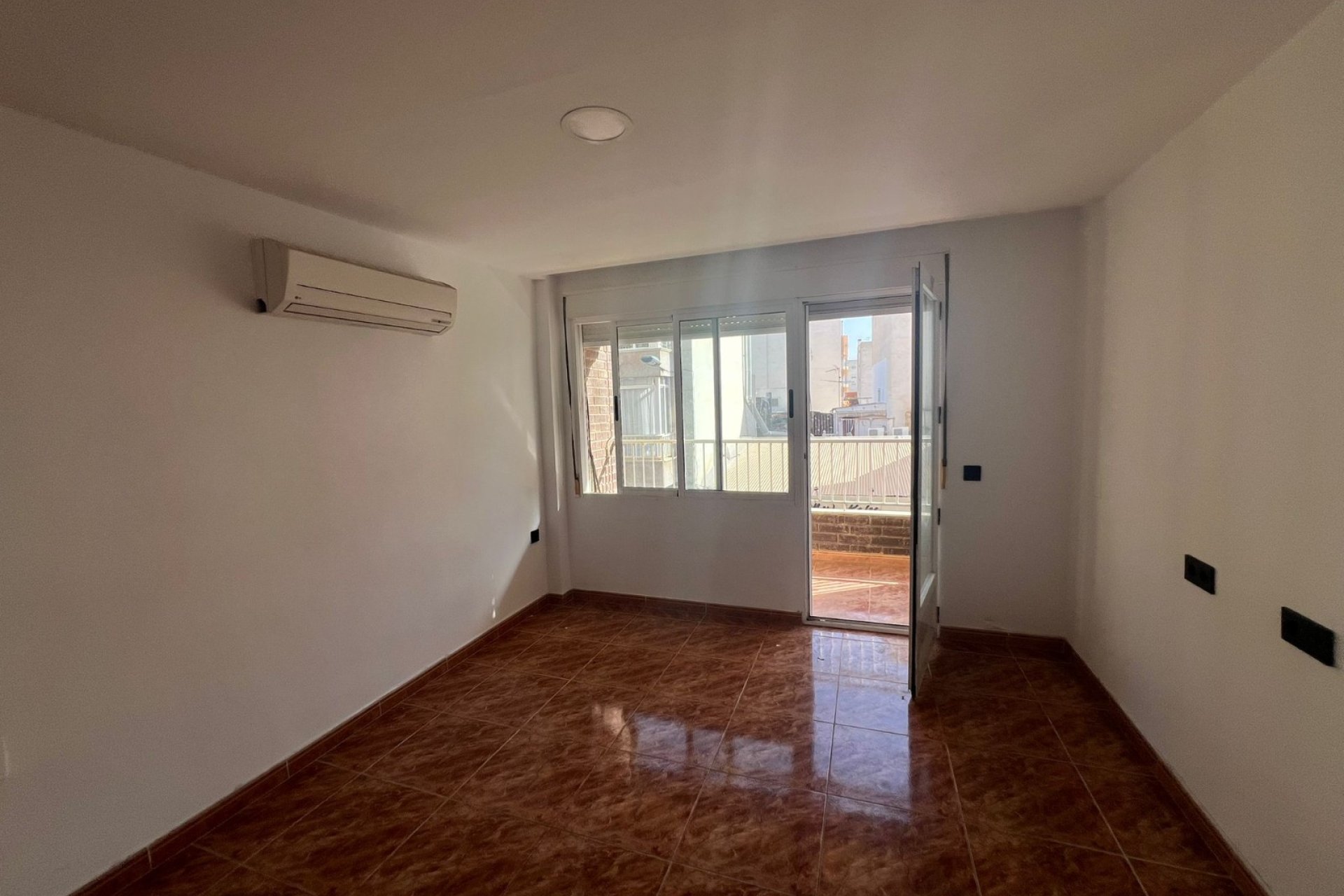 Resale - Apartment - Torrevieja - Centro