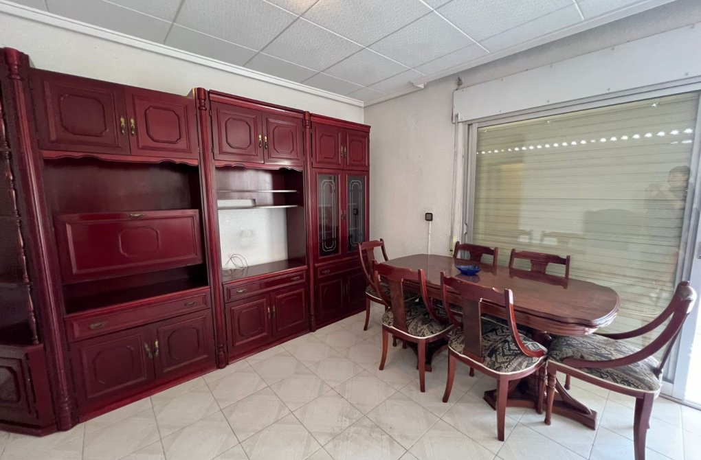 Resale - Apartment - Torrevieja - Centro