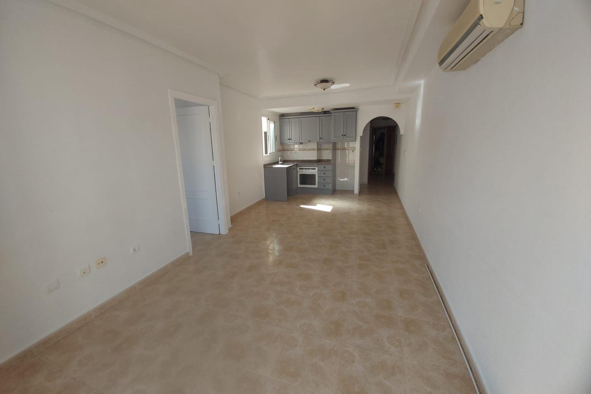 Resale - Apartment - Torrevieja - Centro