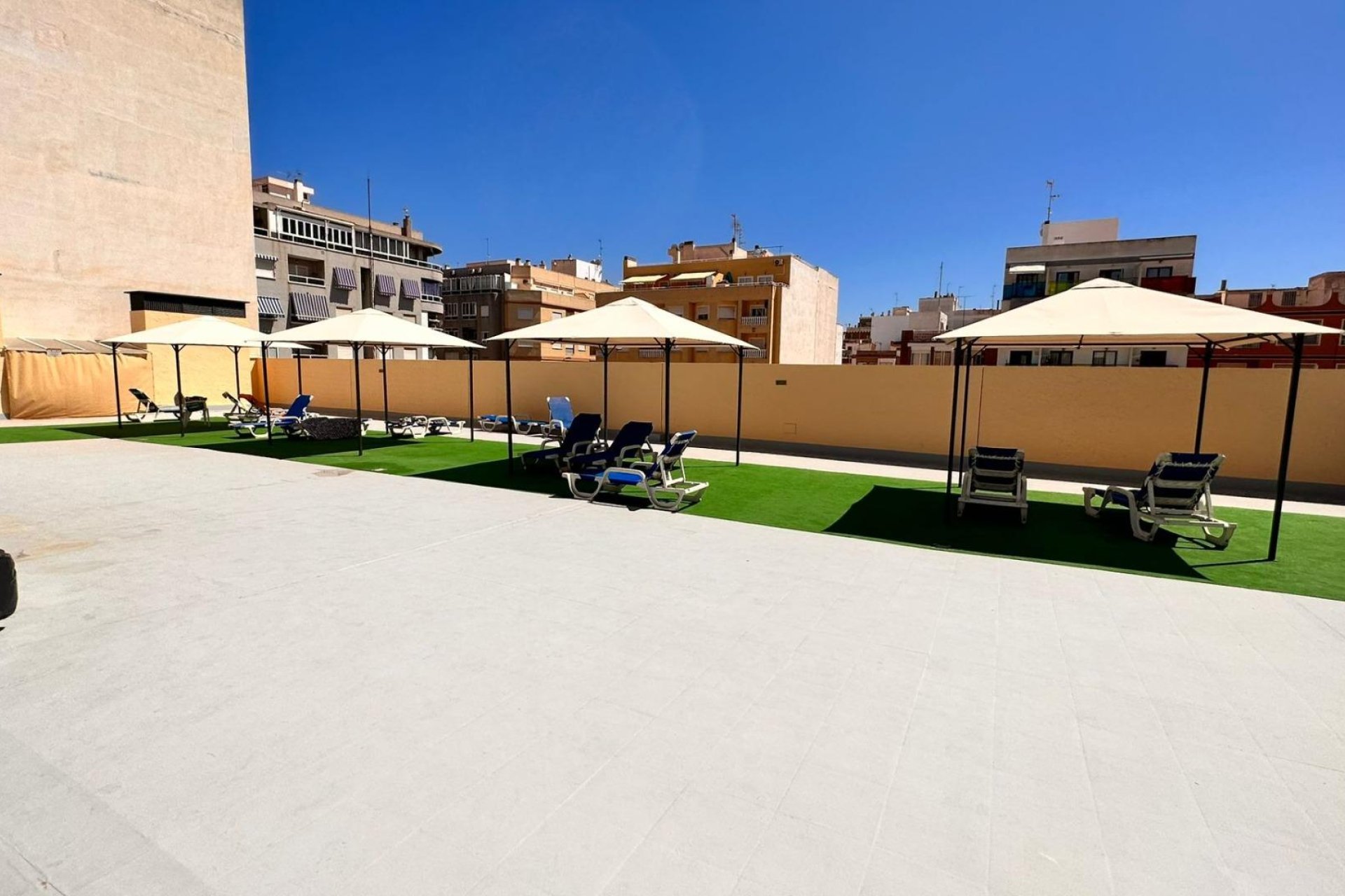 Resale - Apartment - Torrevieja - Centro