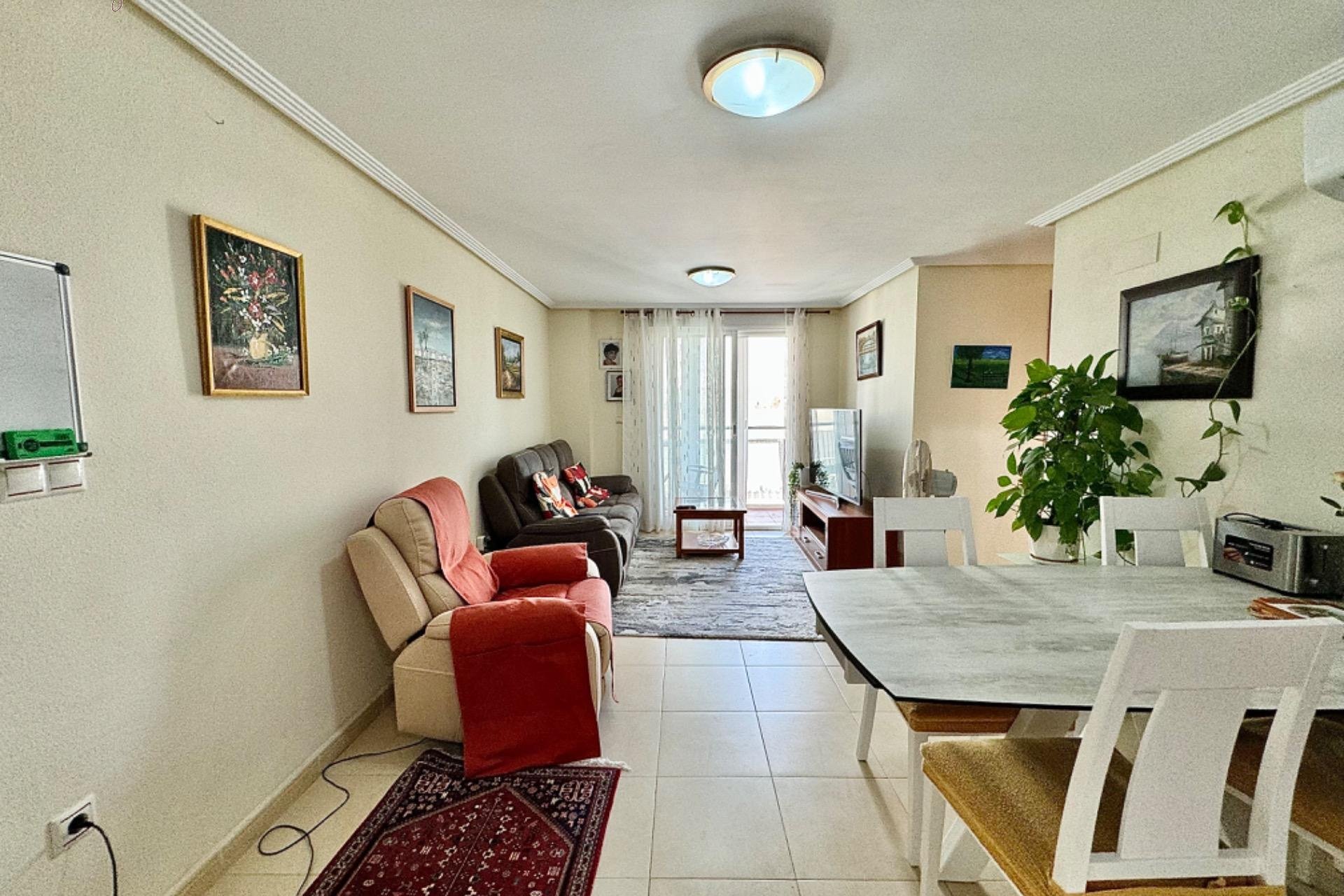 Resale - Apartment - Torrevieja - Centro