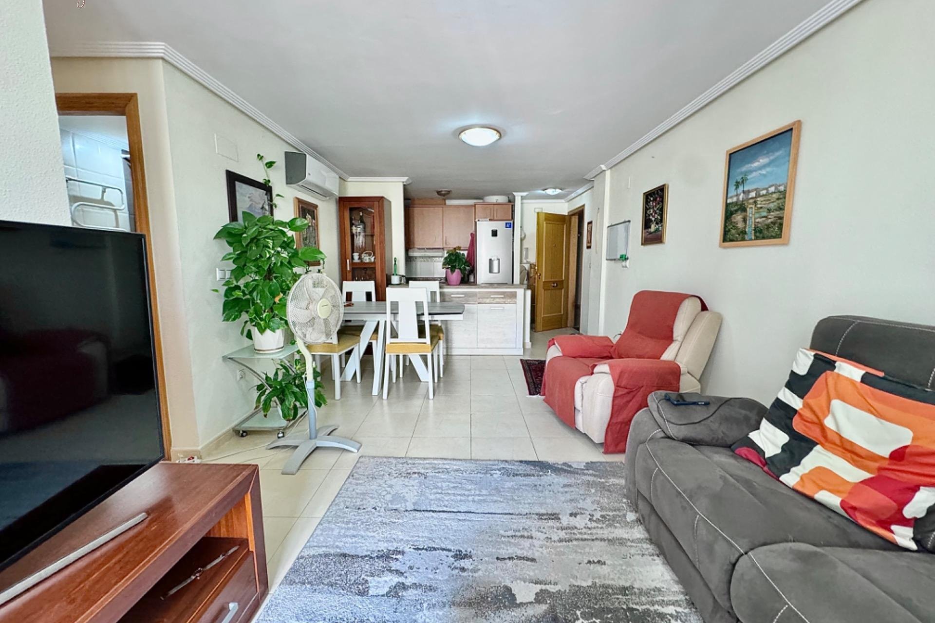 Resale - Apartment - Torrevieja - Centro