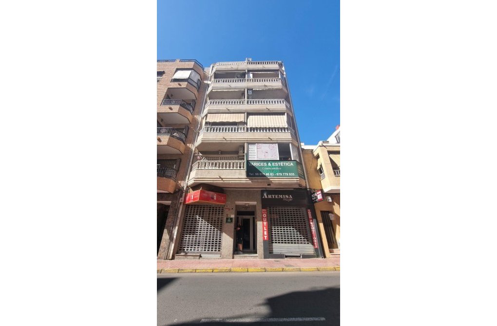 Resale - Apartment - Torrevieja - Centro