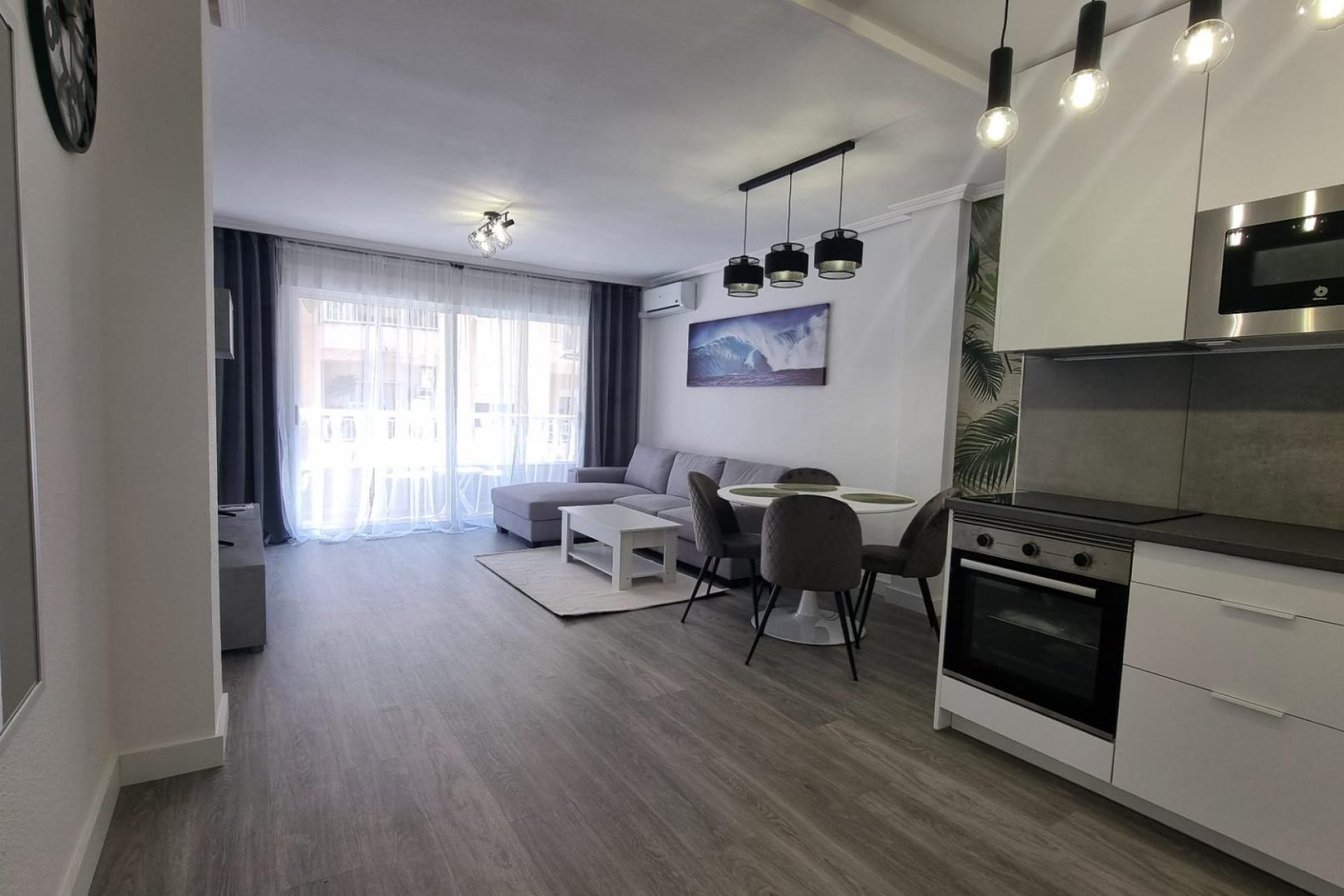 Resale - Apartment - Torrevieja - Centro