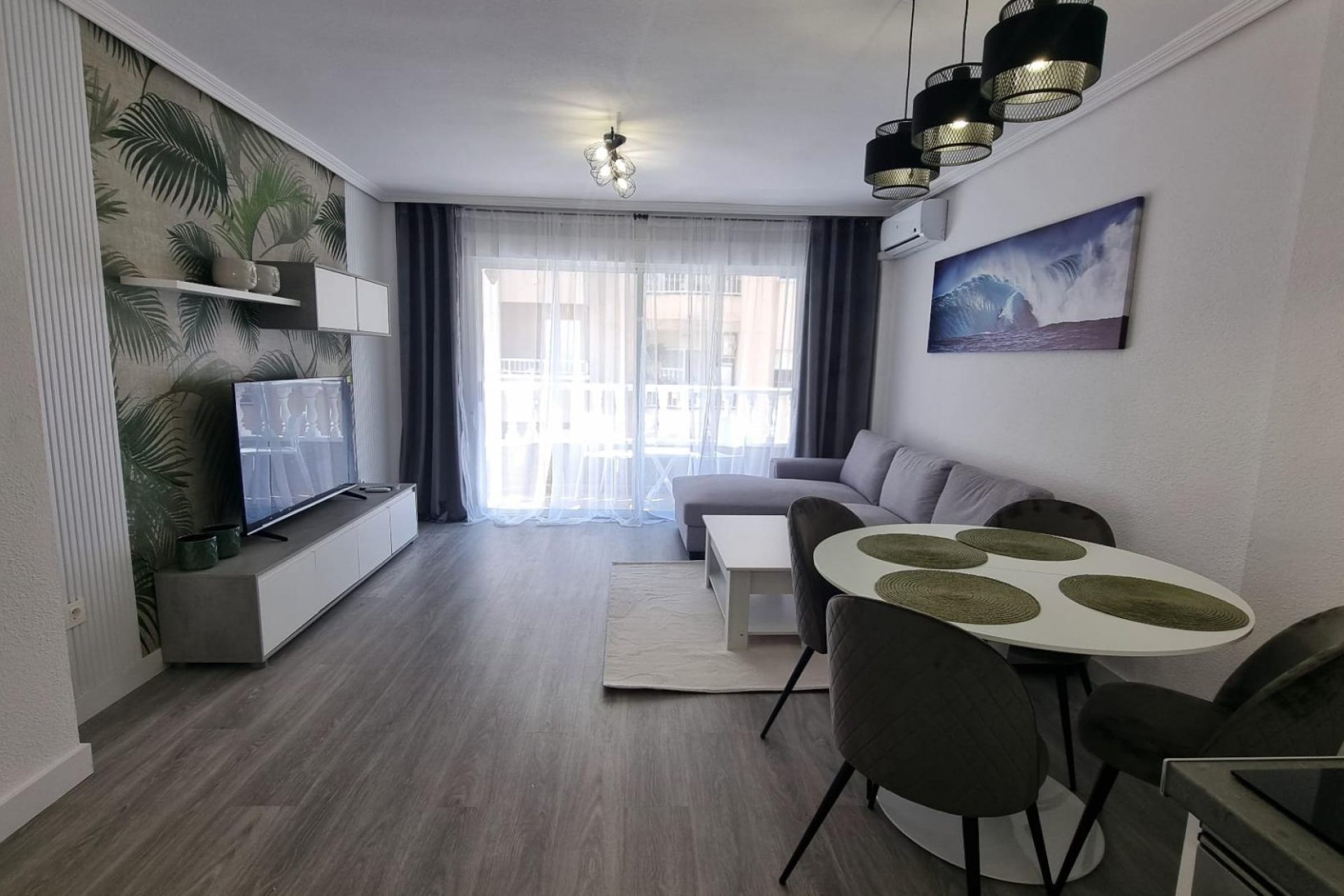 Resale - Apartment - Torrevieja - Centro