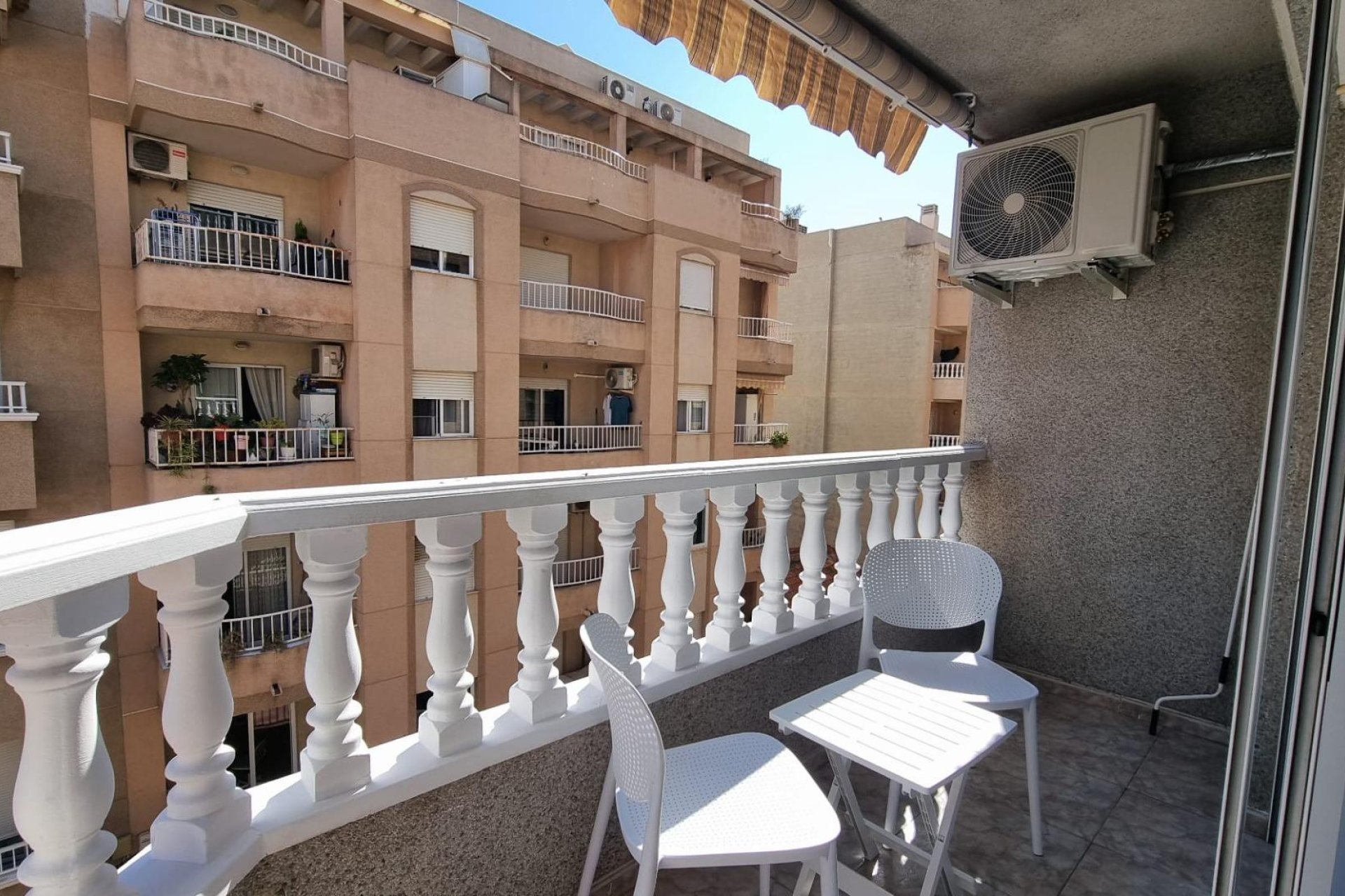 Resale - Apartment - Torrevieja - Centro