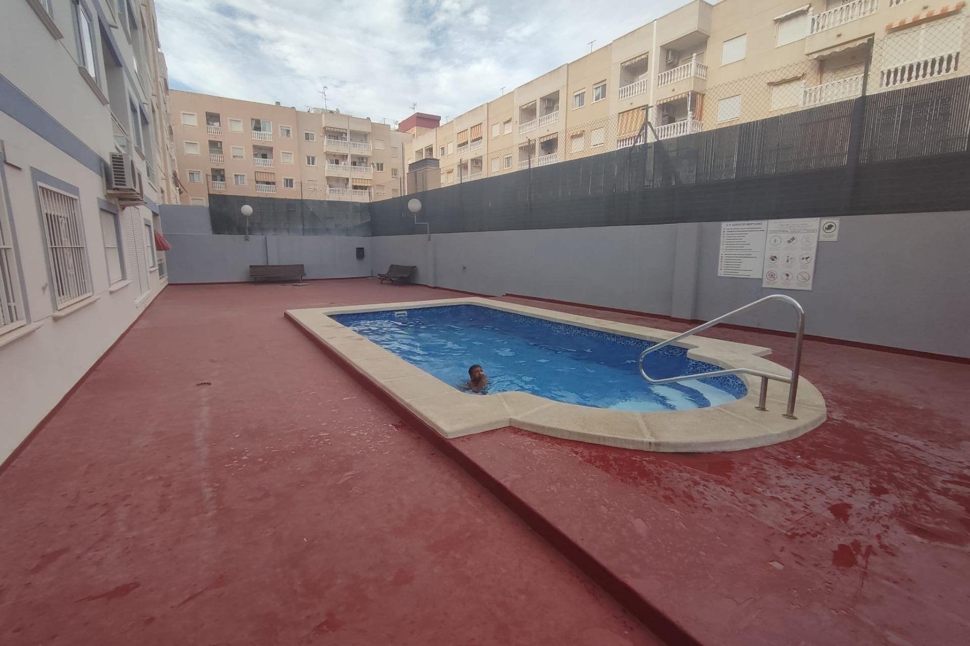 Resale - Apartment - Torrevieja - Centro