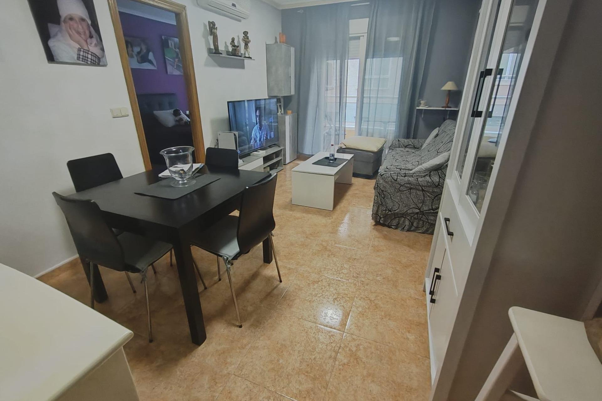 Resale - Apartment - Torrevieja - Centro