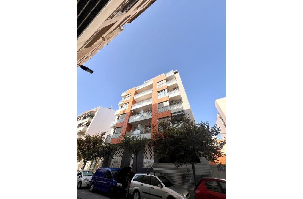 Resale - Apartment - Torrevieja - Centro