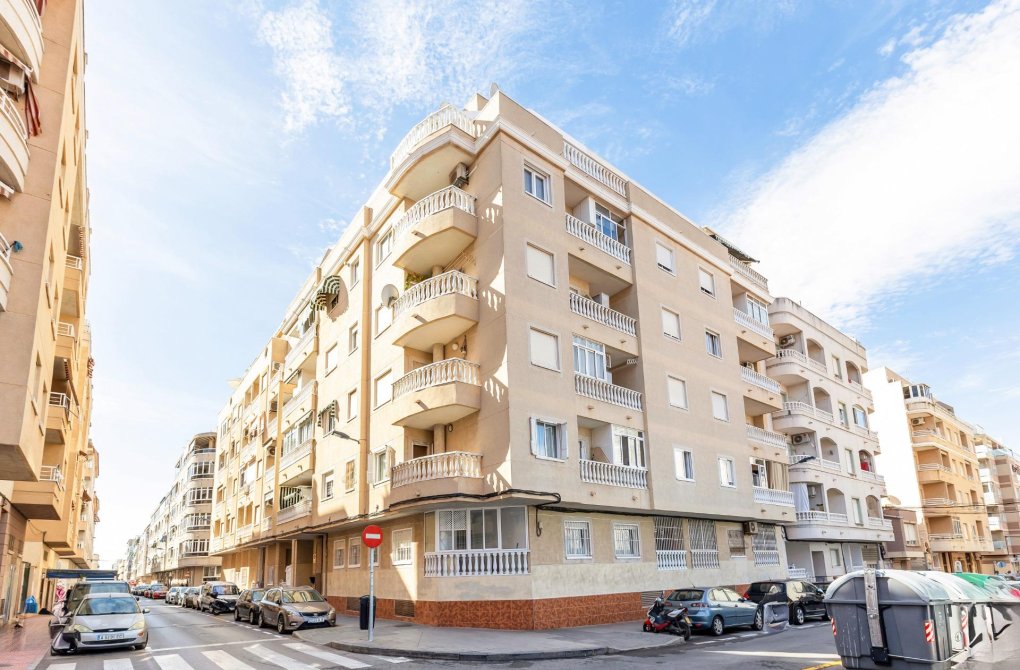 Resale - Apartment - Torrevieja - Centro