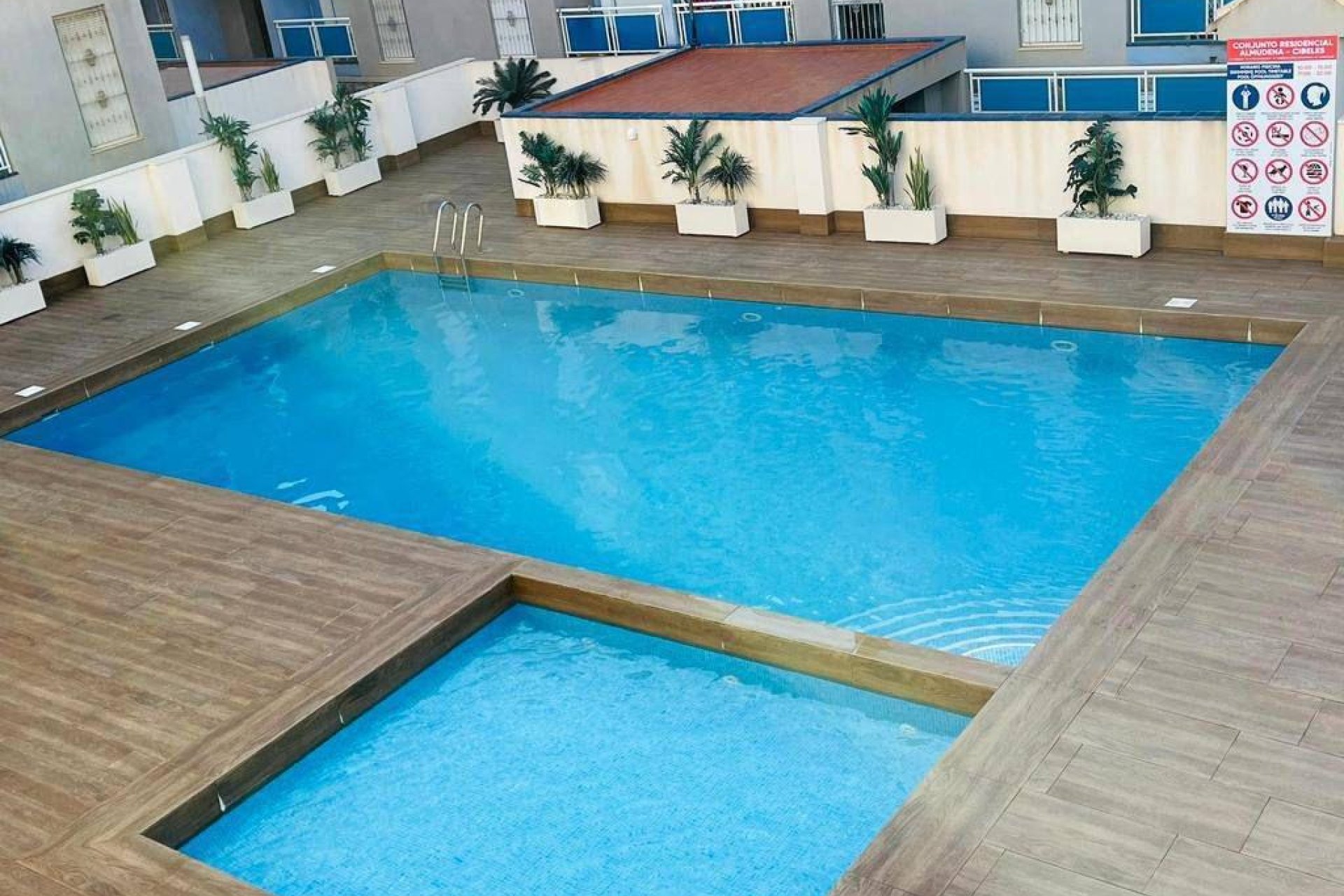 Resale - Apartment - Torrevieja - Estacion de autobuses