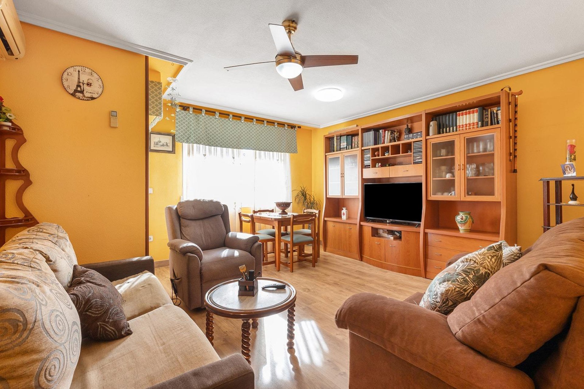 Resale - Apartment - Torrevieja - Estacion de autobuses