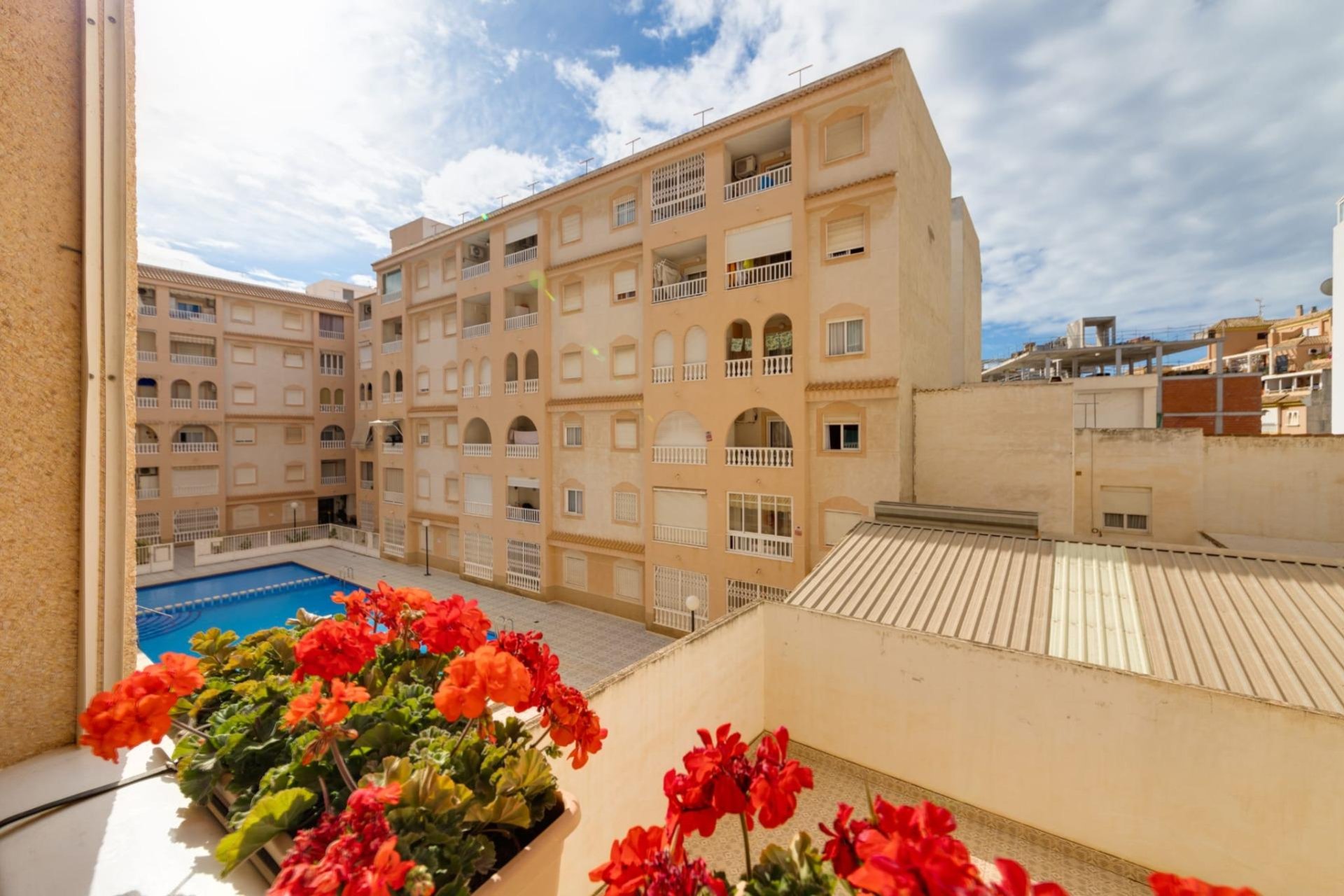 Resale - Apartment - Torrevieja - Estacion de autobuses