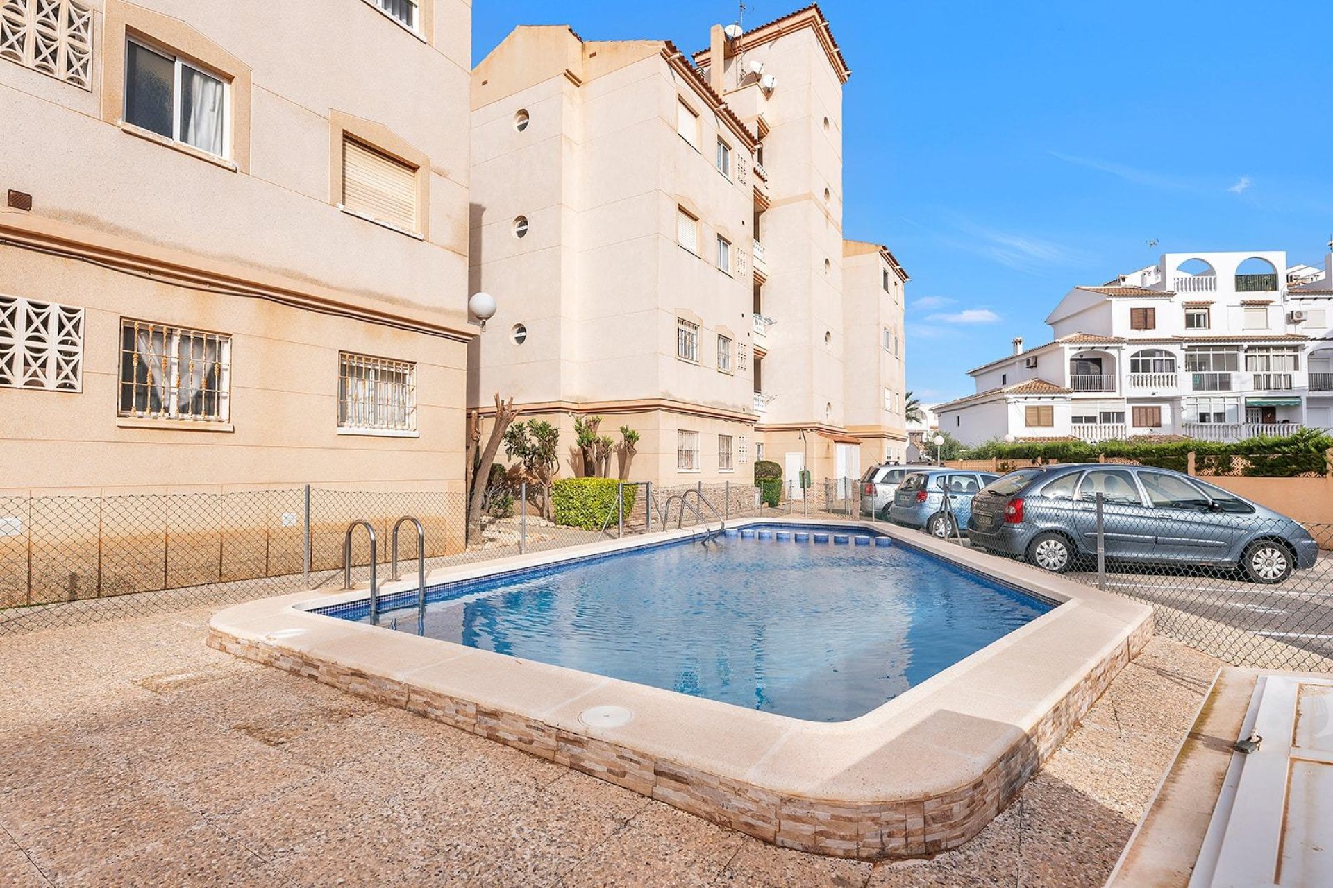 Resale - Apartment - Torrevieja - Estacion de autobuses